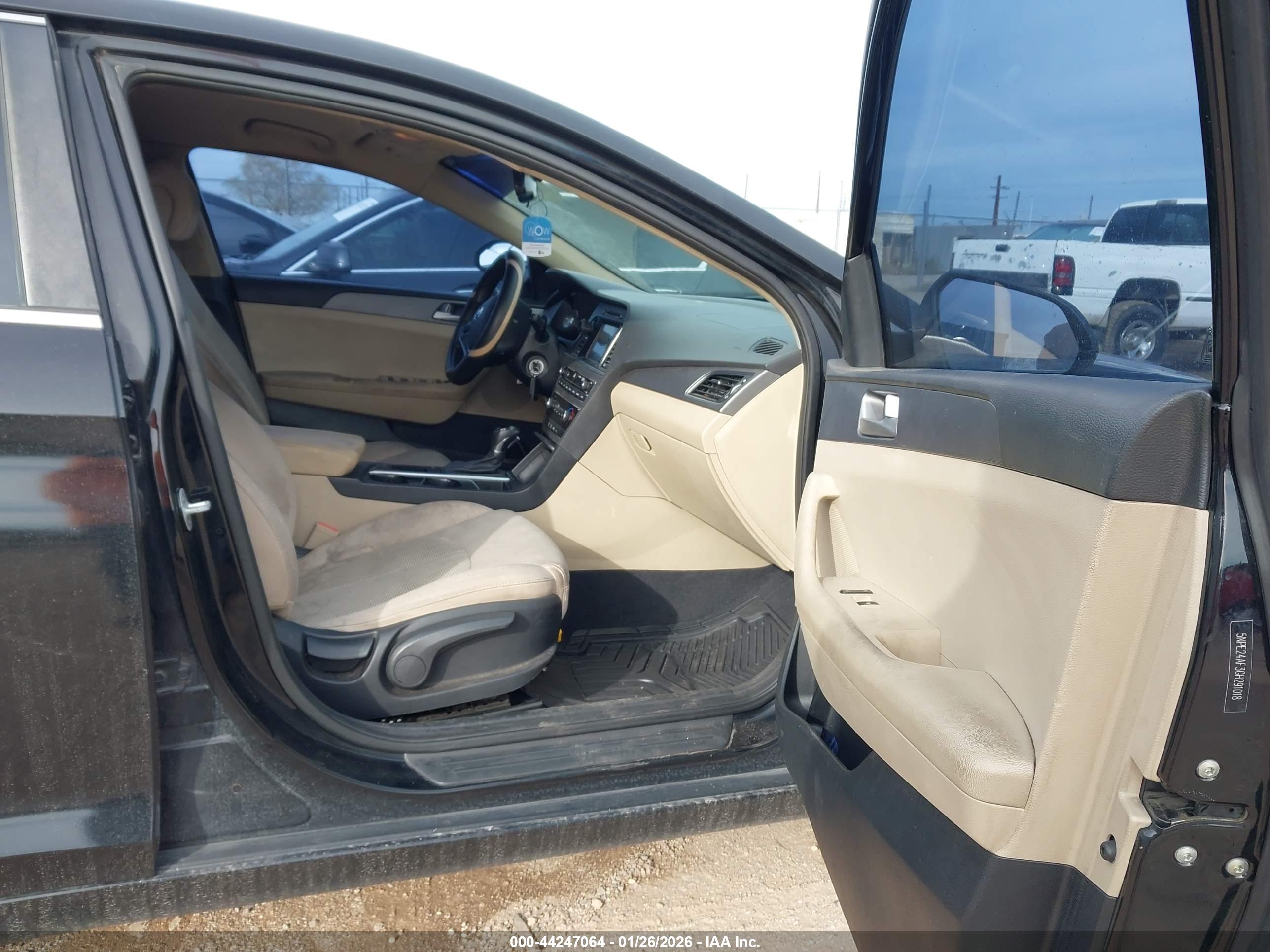 HYUNDAI SONATA image 5
