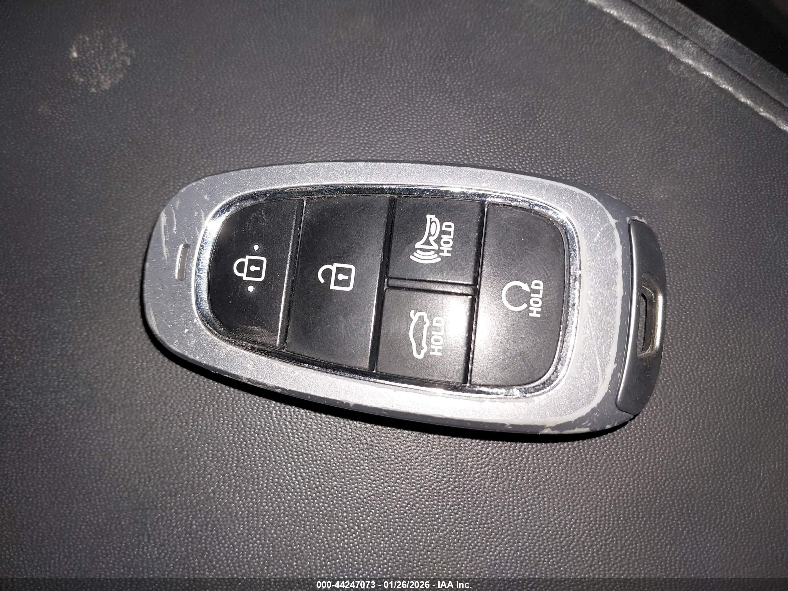 HYUNDAI SONATA image 11