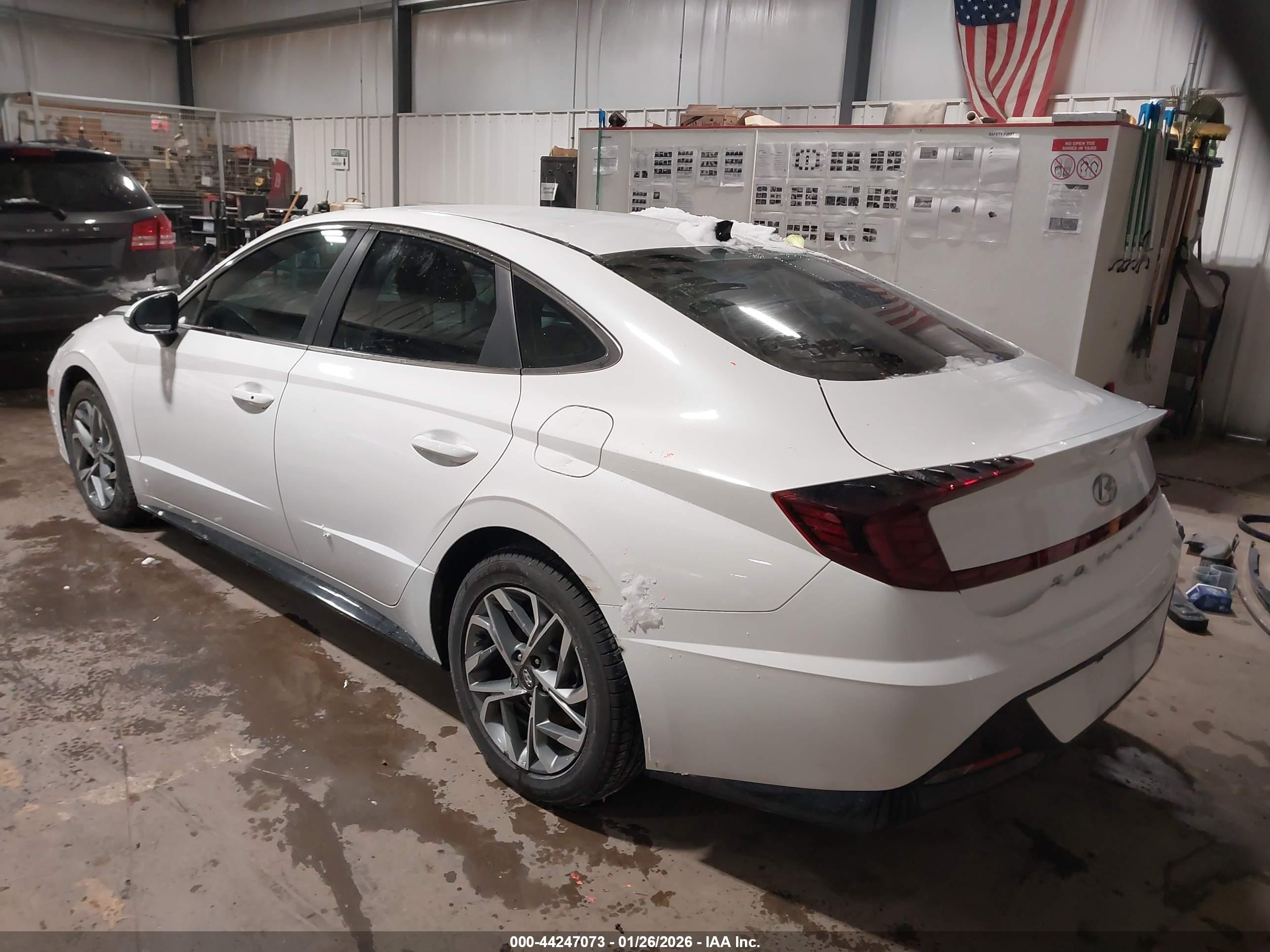 HYUNDAI SONATA image 3