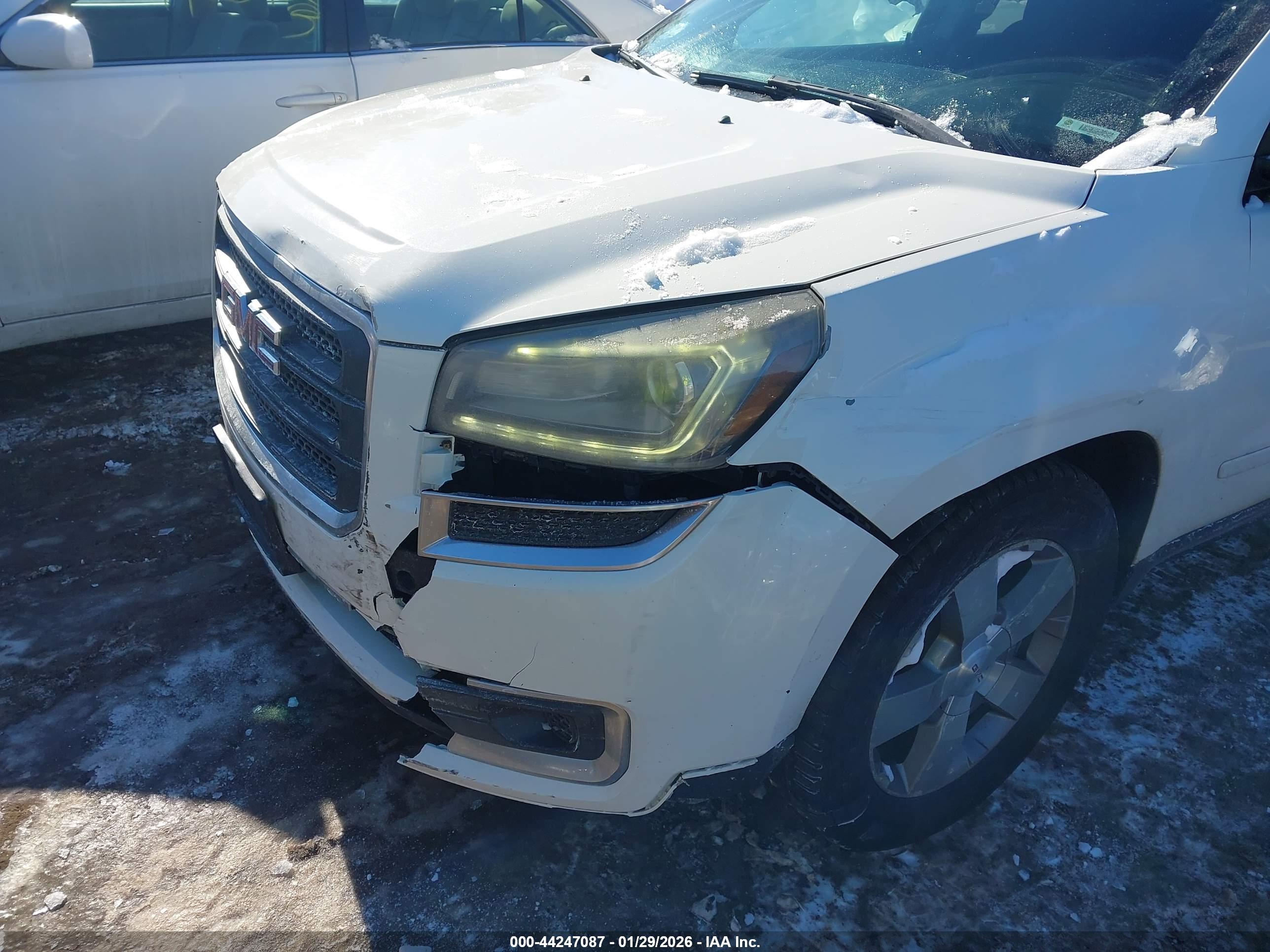 GMC ACADIA image 6