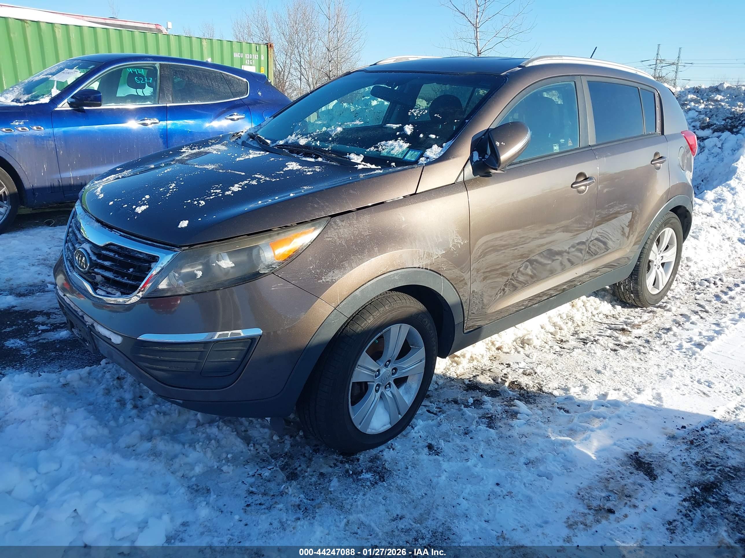 KIA SPORTAGE image 2