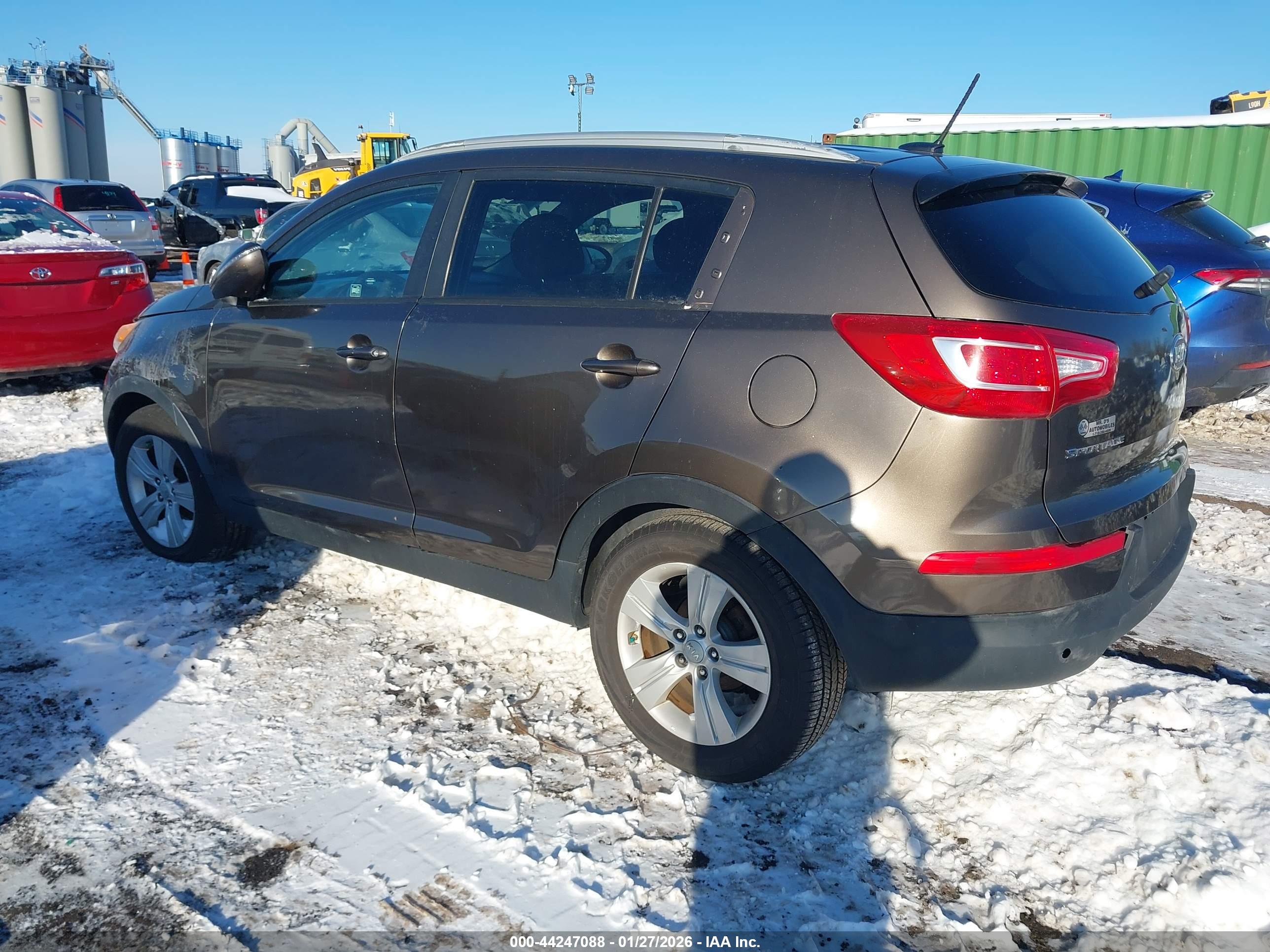KIA SPORTAGE image 3