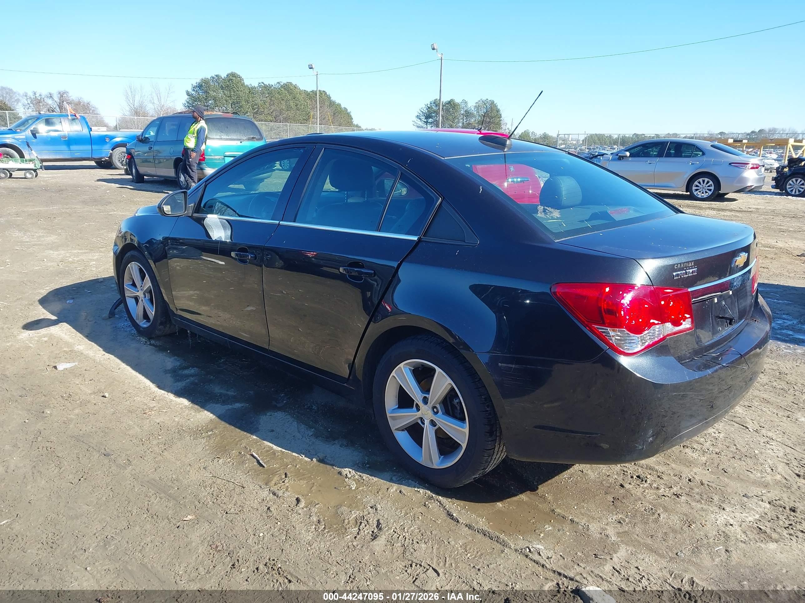 CHEVROLET CRUZE image 3