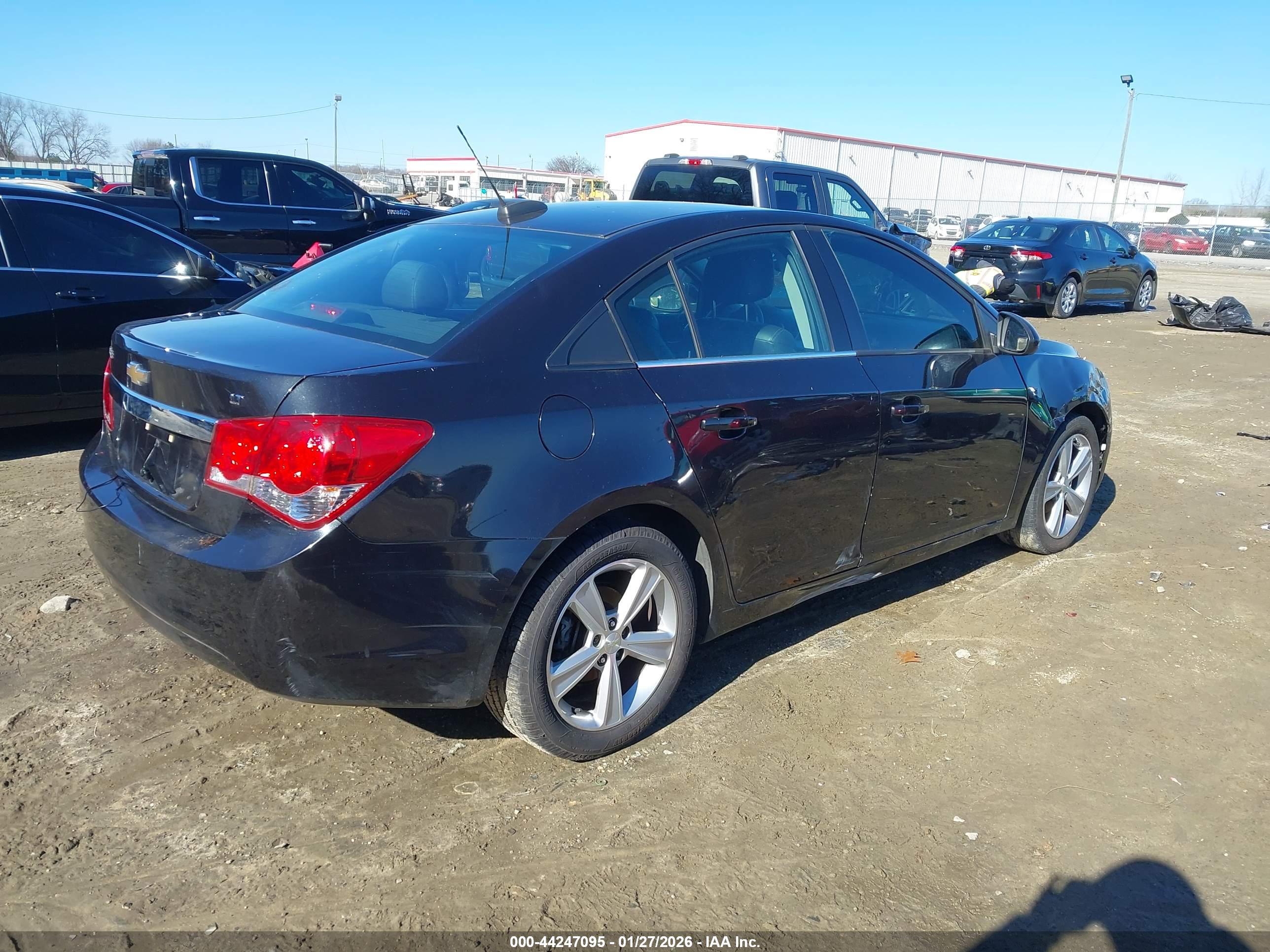 CHEVROLET CRUZE image 4