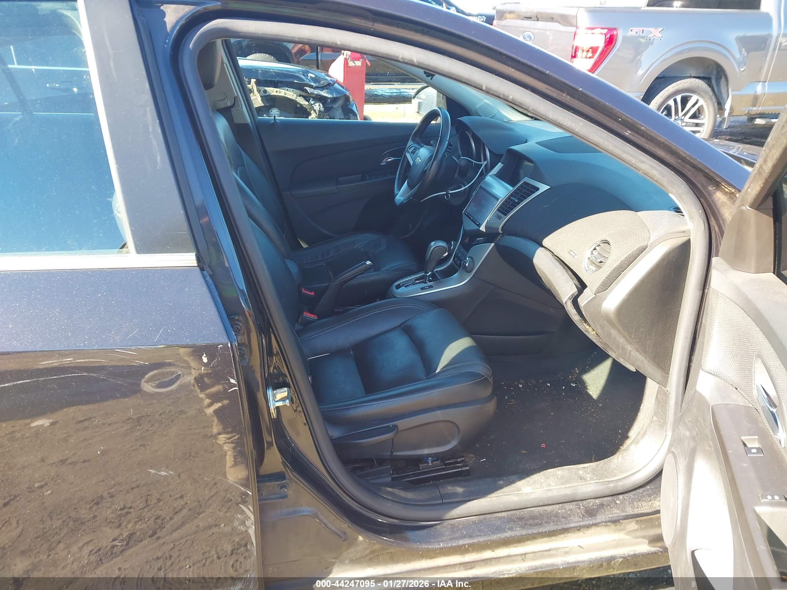 CHEVROLET CRUZE image 5