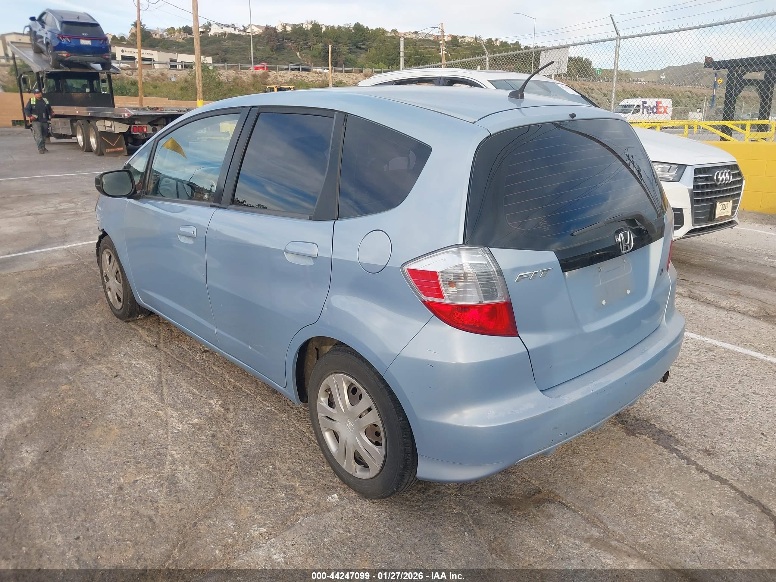 HONDA FIT image 3