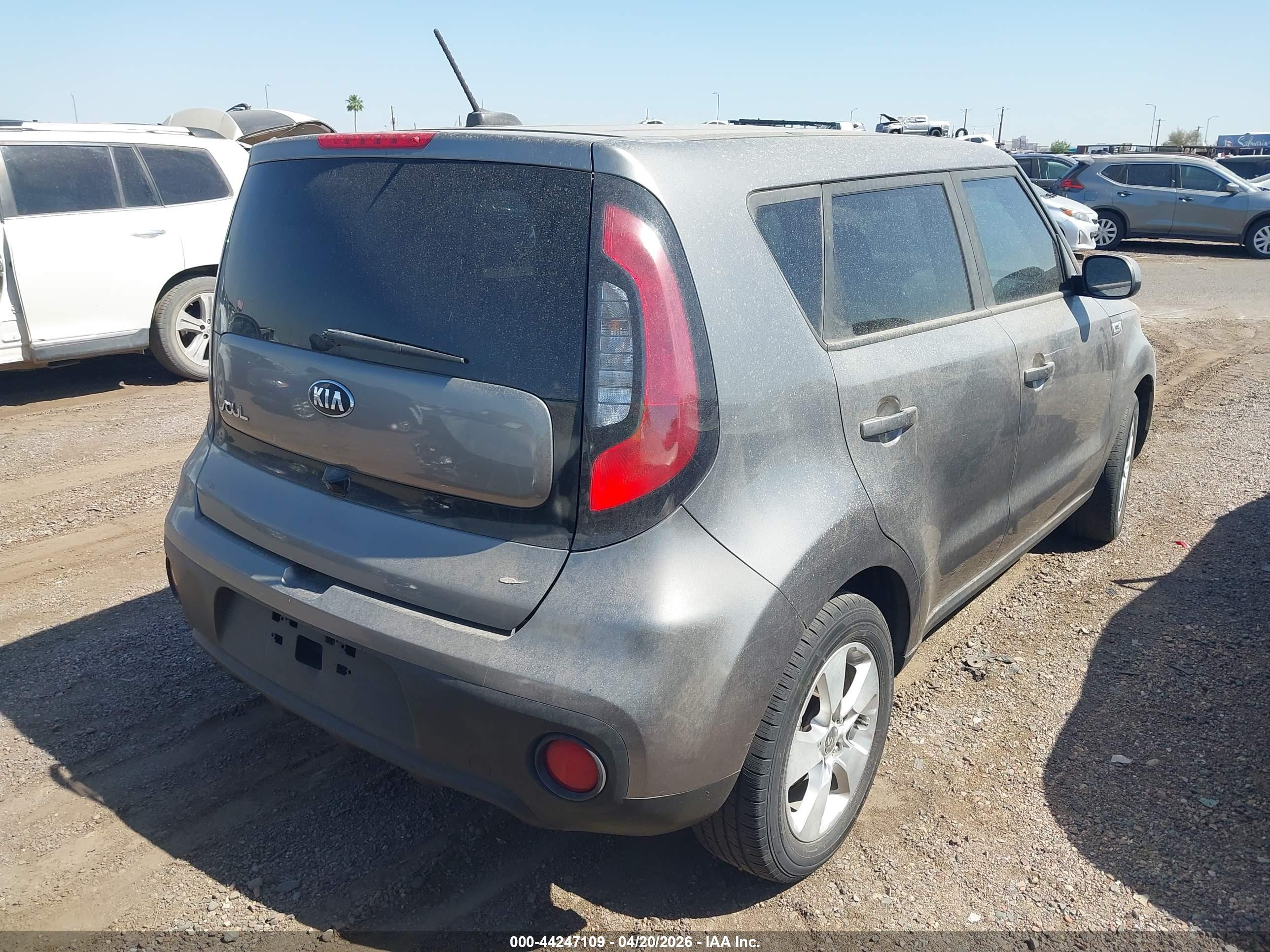 KIA SOUL image 4