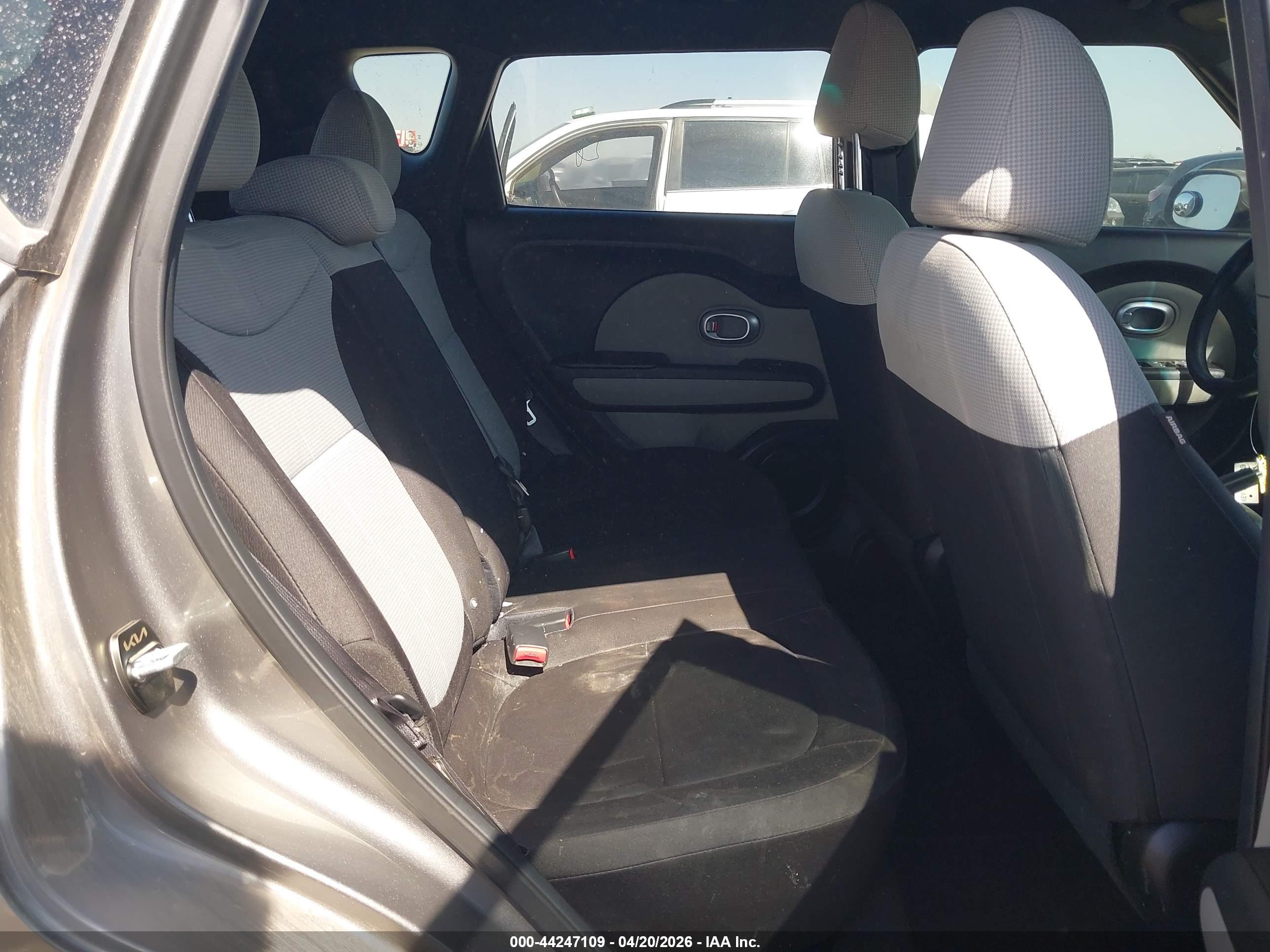 KIA SOUL image 8
