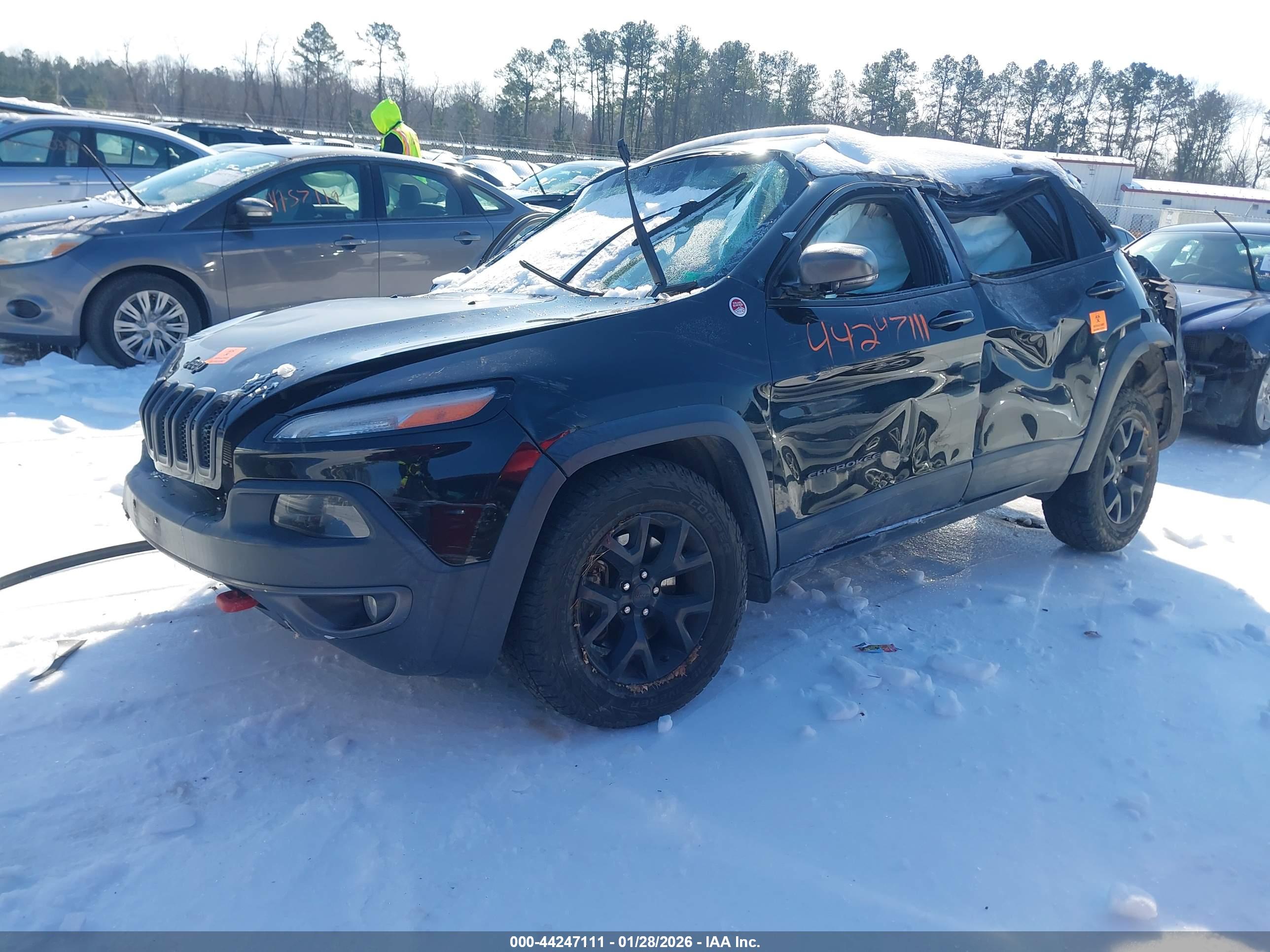 JEEP CHEROKEE image 2