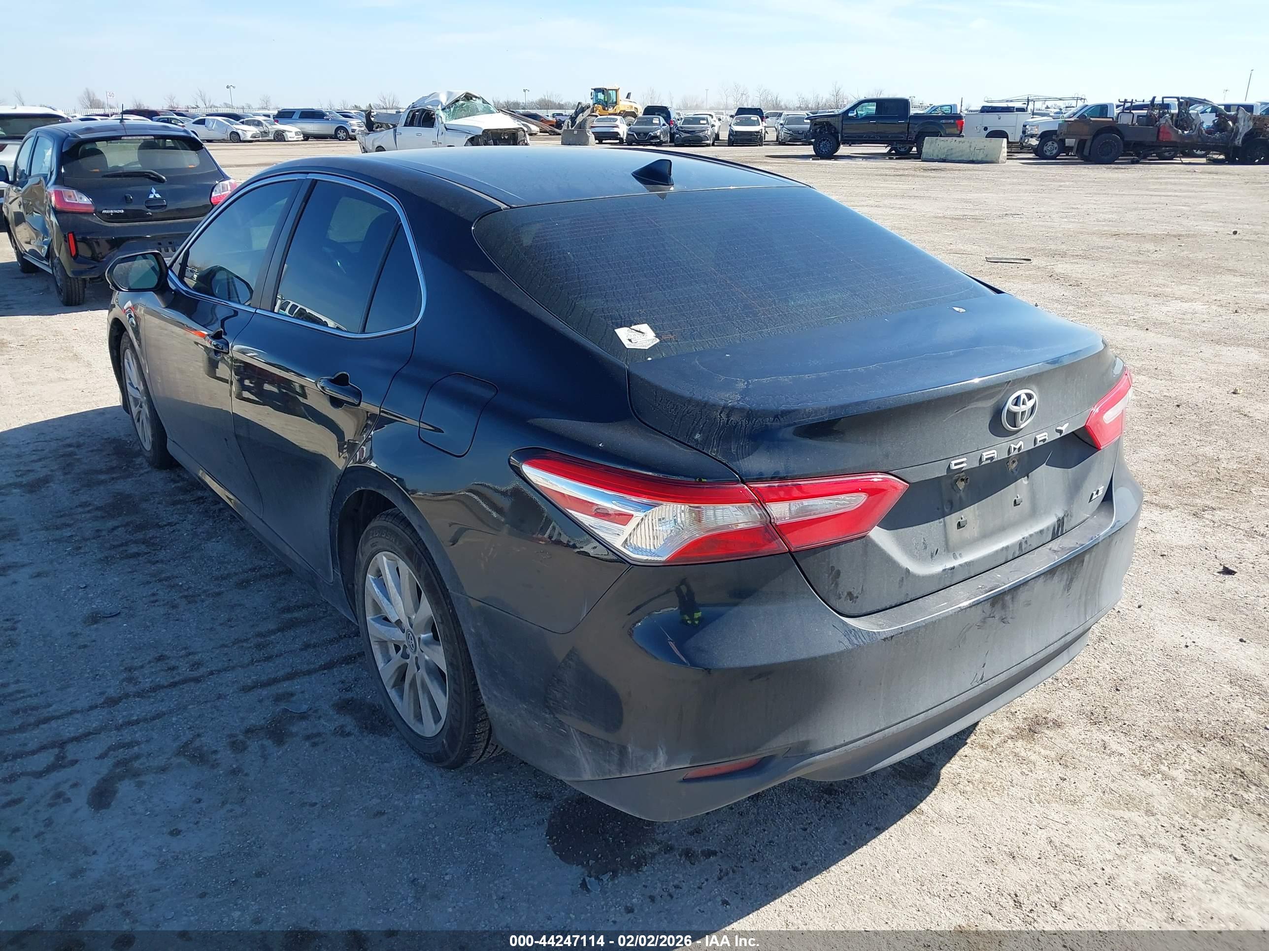 TOYOTA CAMRY image 3