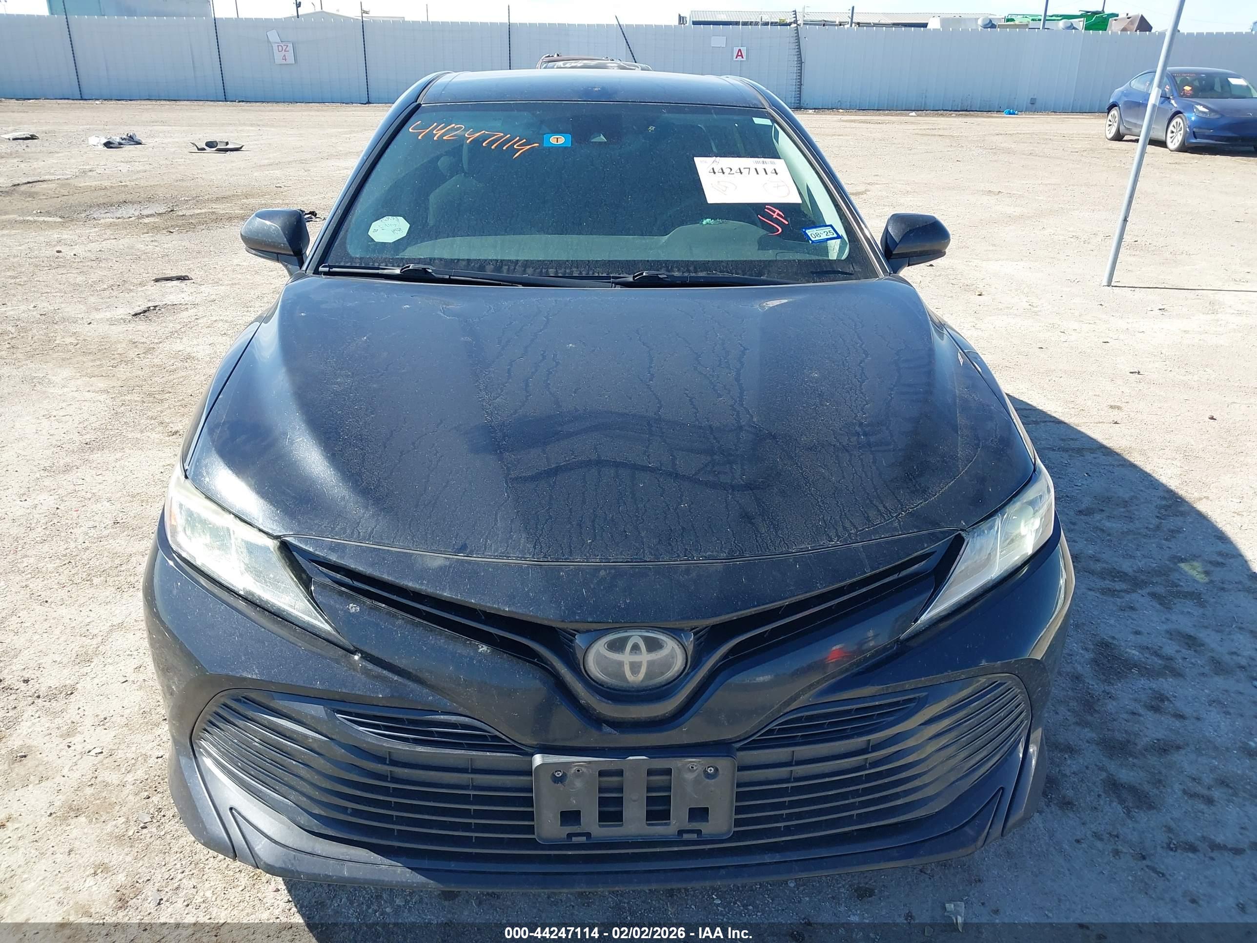 TOYOTA CAMRY image 6