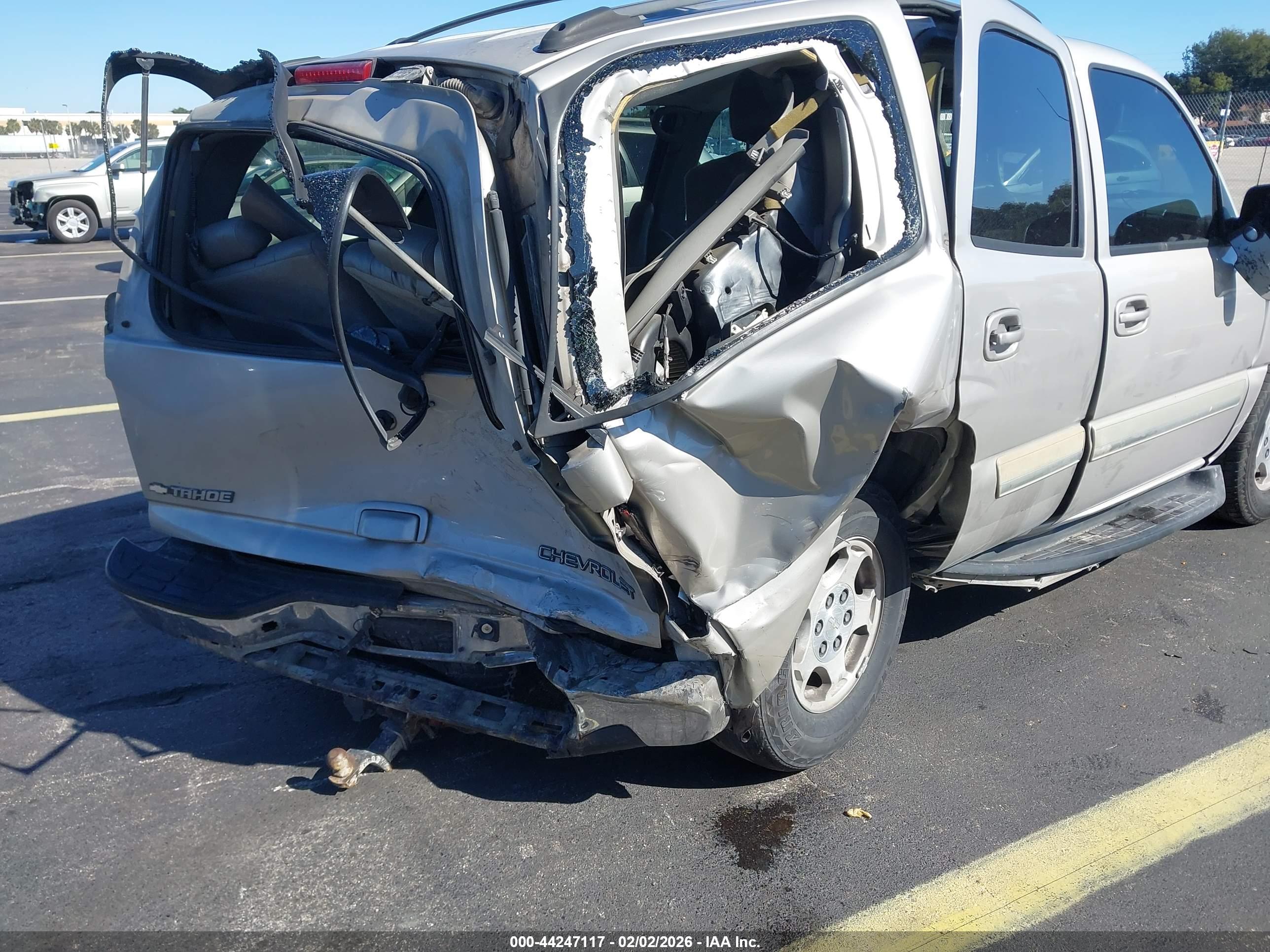 CHEVROLET TAHOE image 6