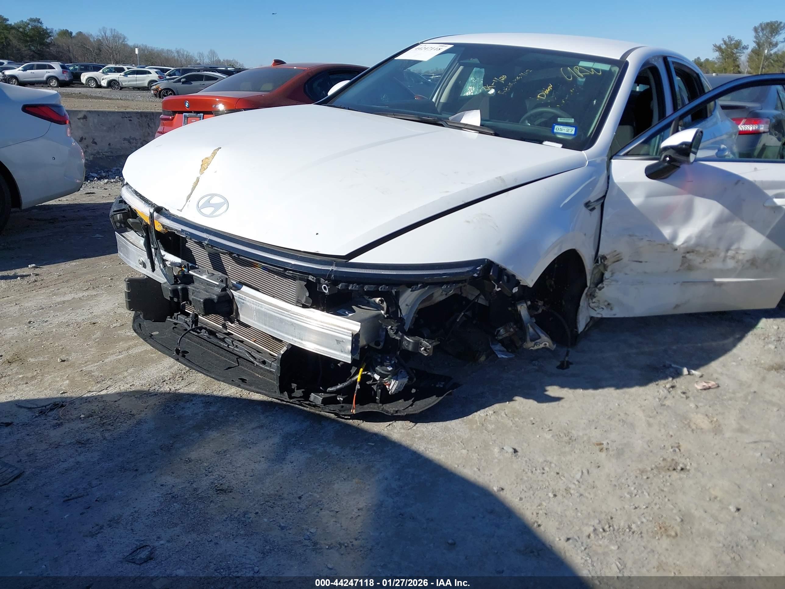 HYUNDAI SONATA image 6