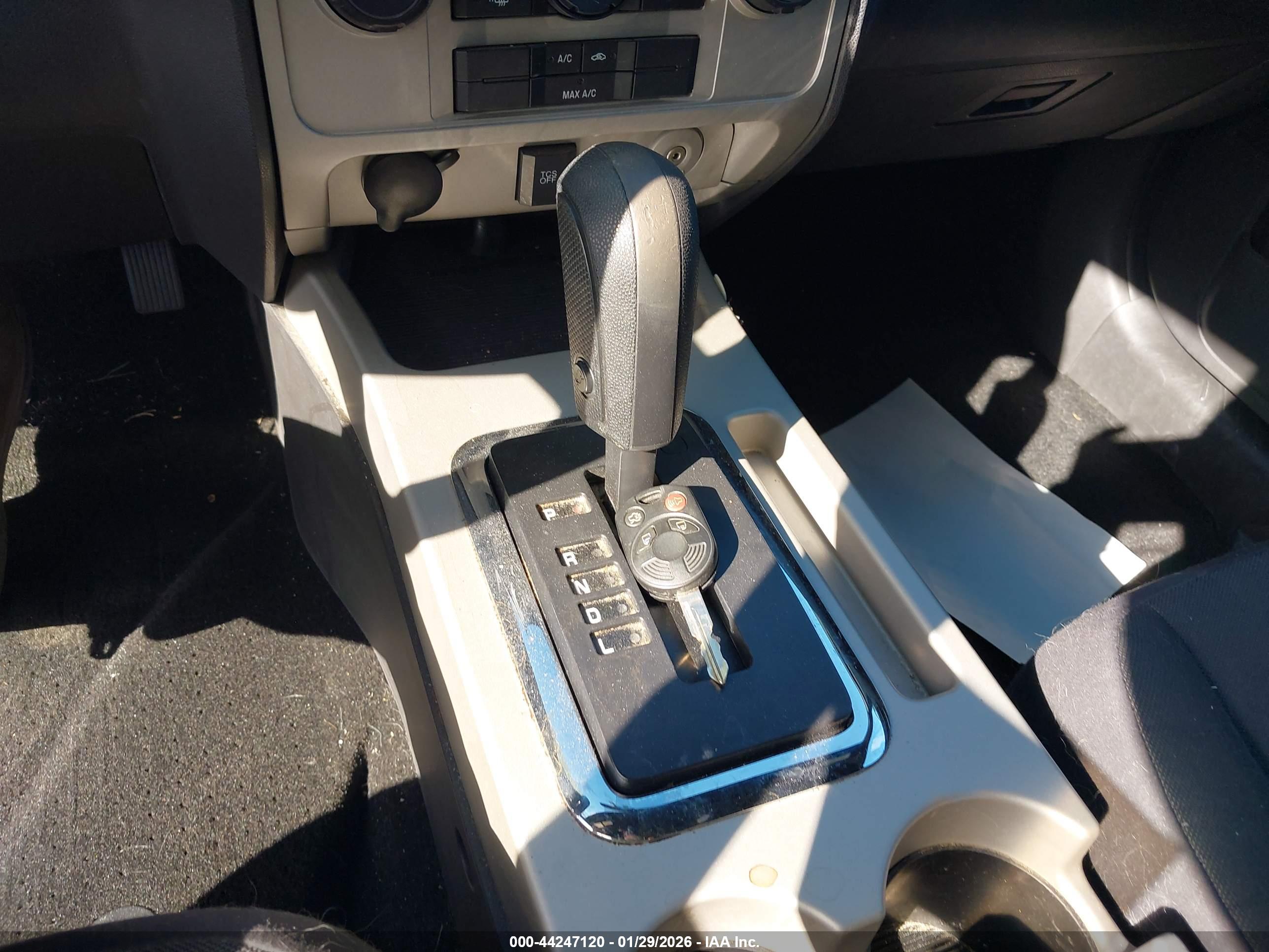 FORD ESCAPE image 11