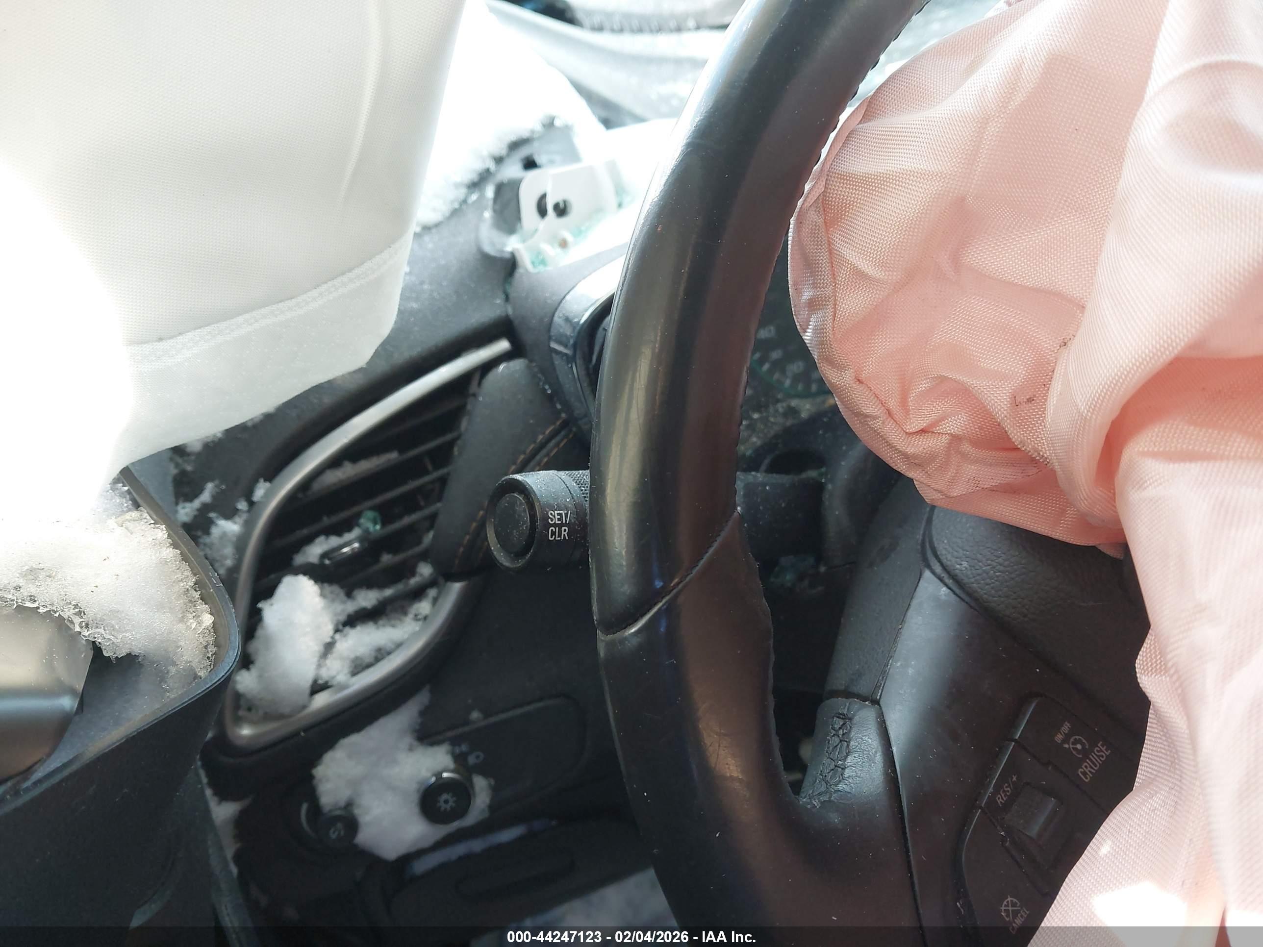 CHEVROLET TRAX image 7