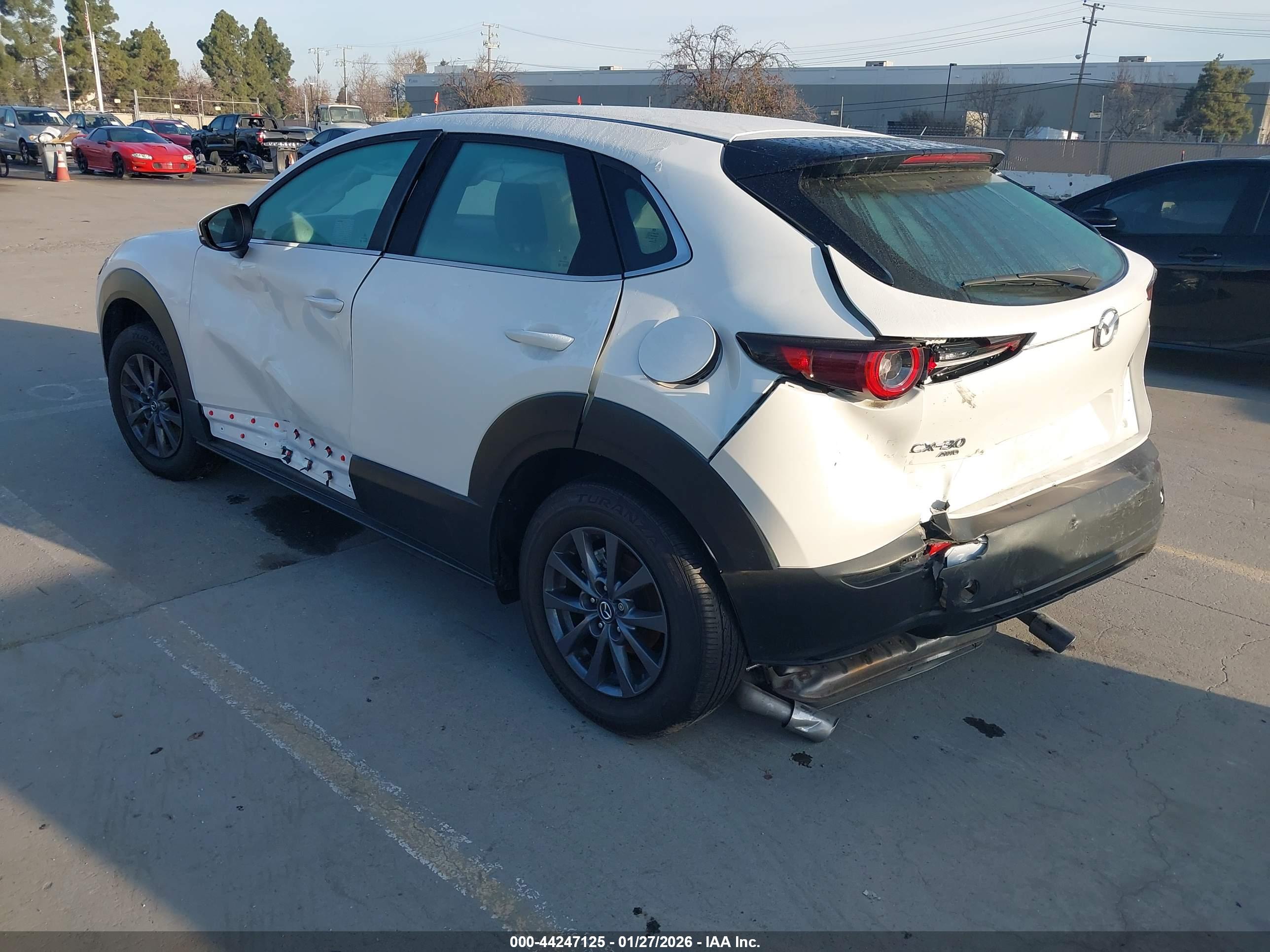 MAZDA CX-30 image 3