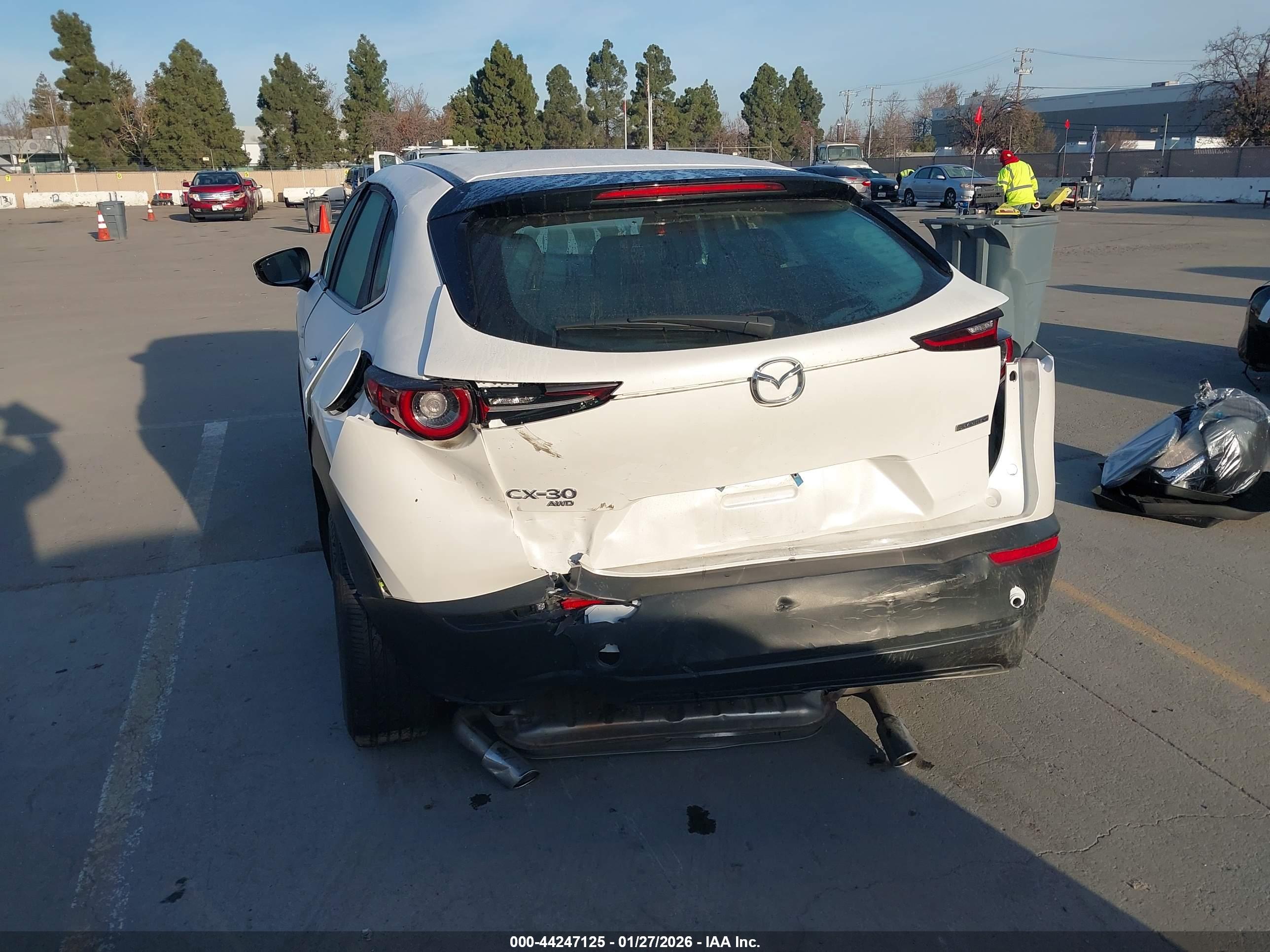 MAZDA CX-30 image 6