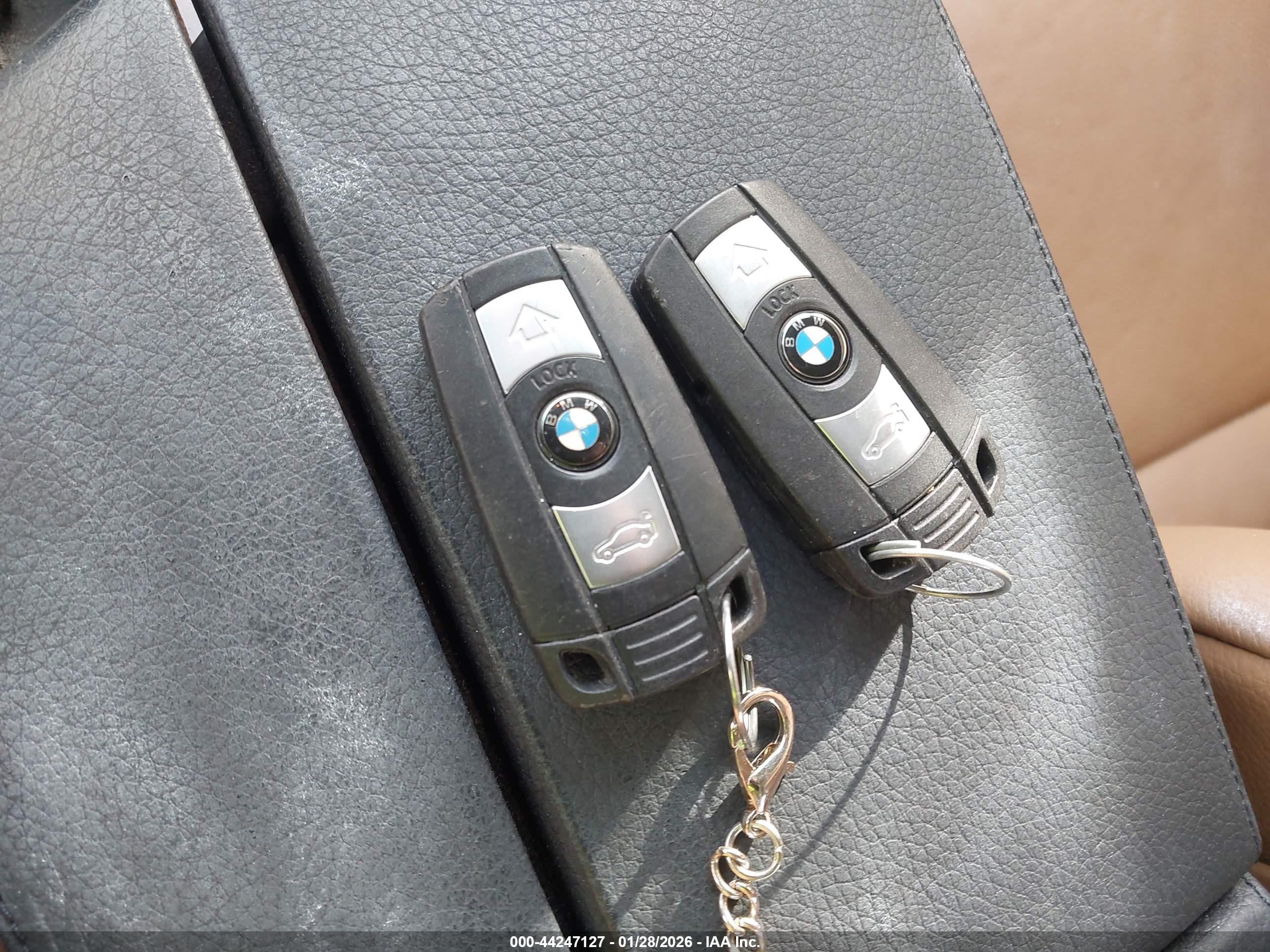 BMW 528I image 11