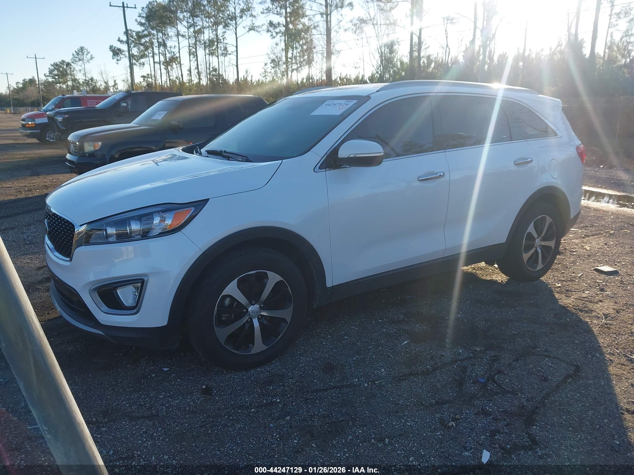 KIA SORENTO image 2