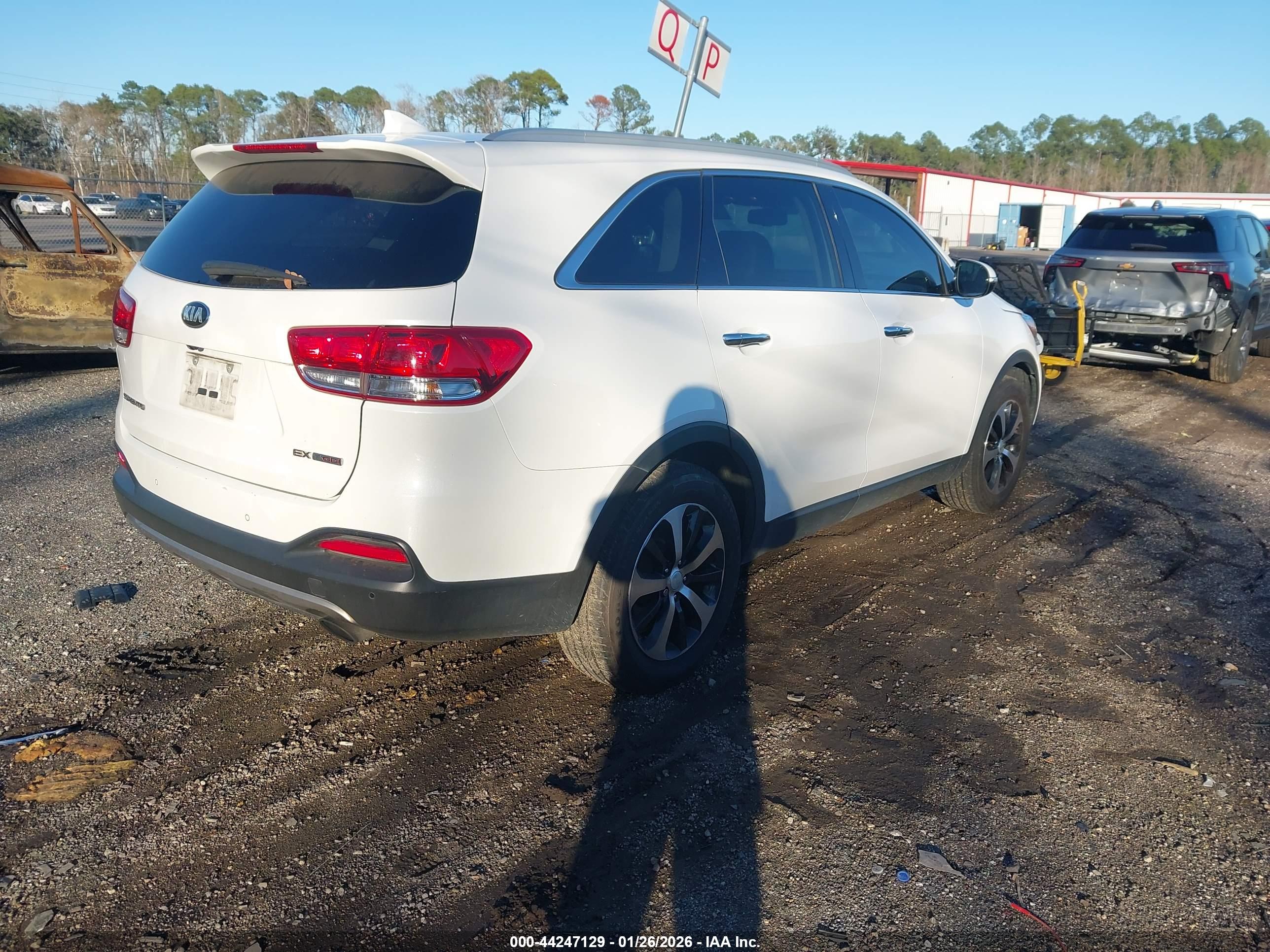 KIA SORENTO image 4