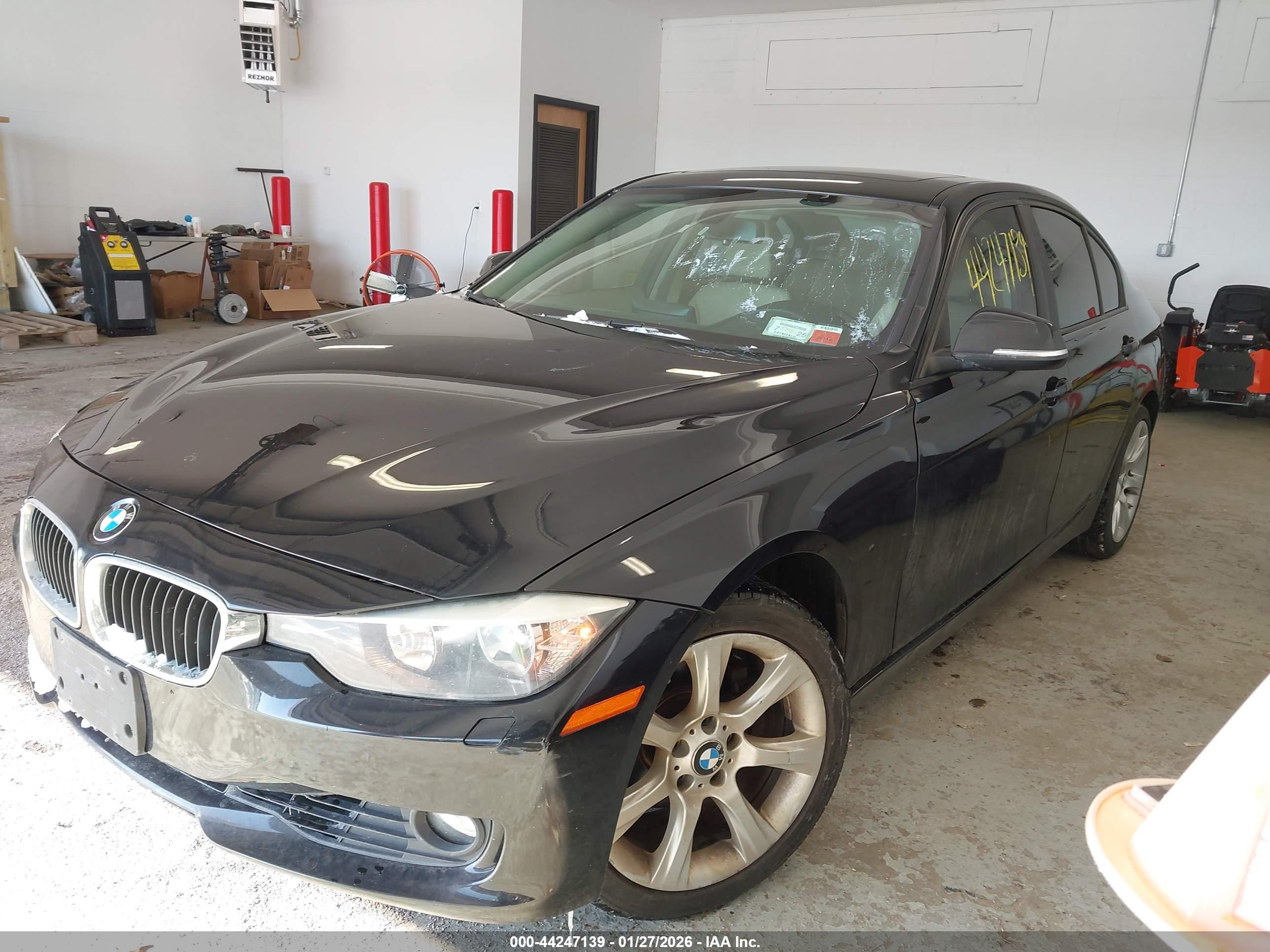 BMW 328I image 2
