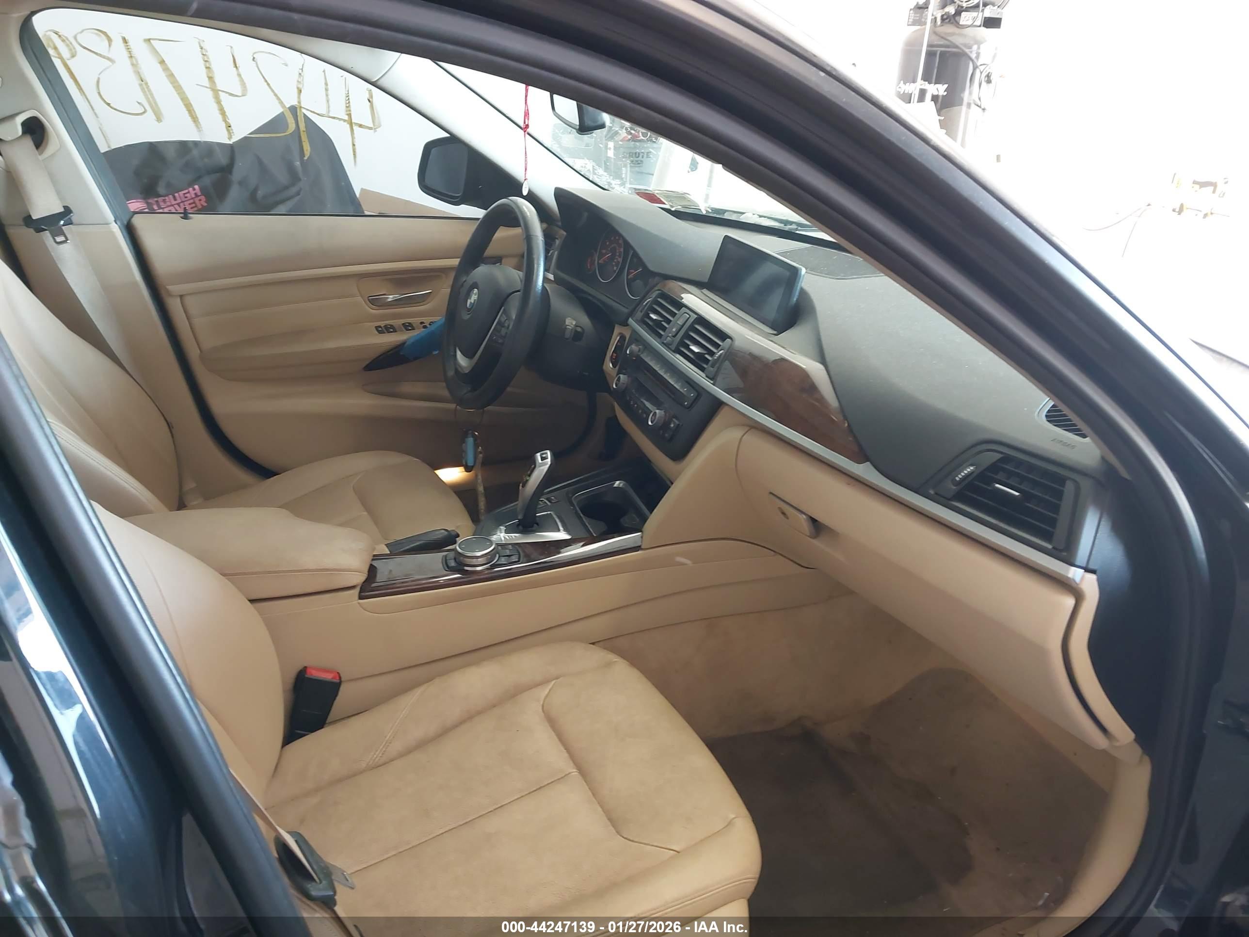 BMW 328I image 5