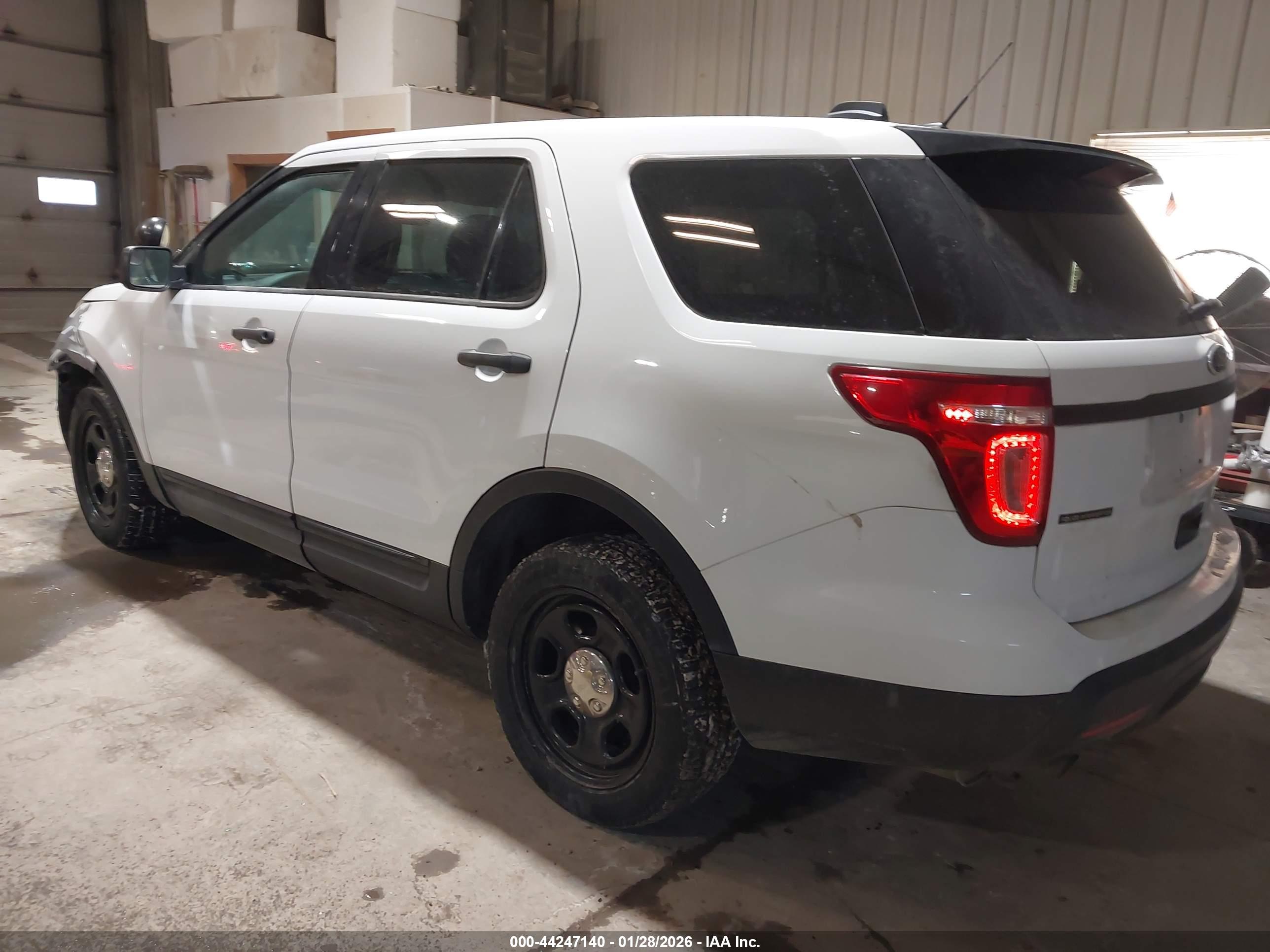 FORD UTILITY image 3