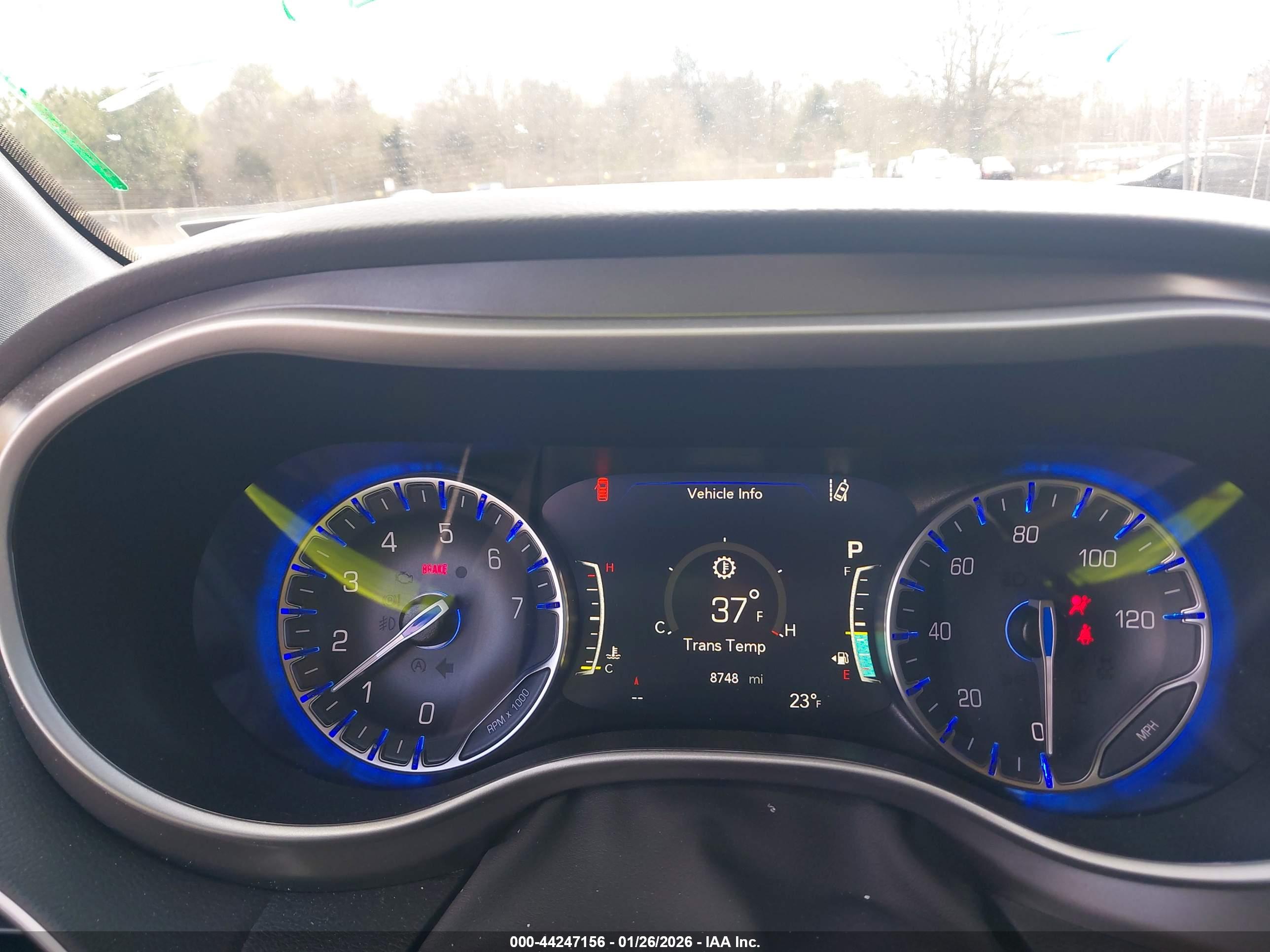 CHRYSLER PACIFICA image 7