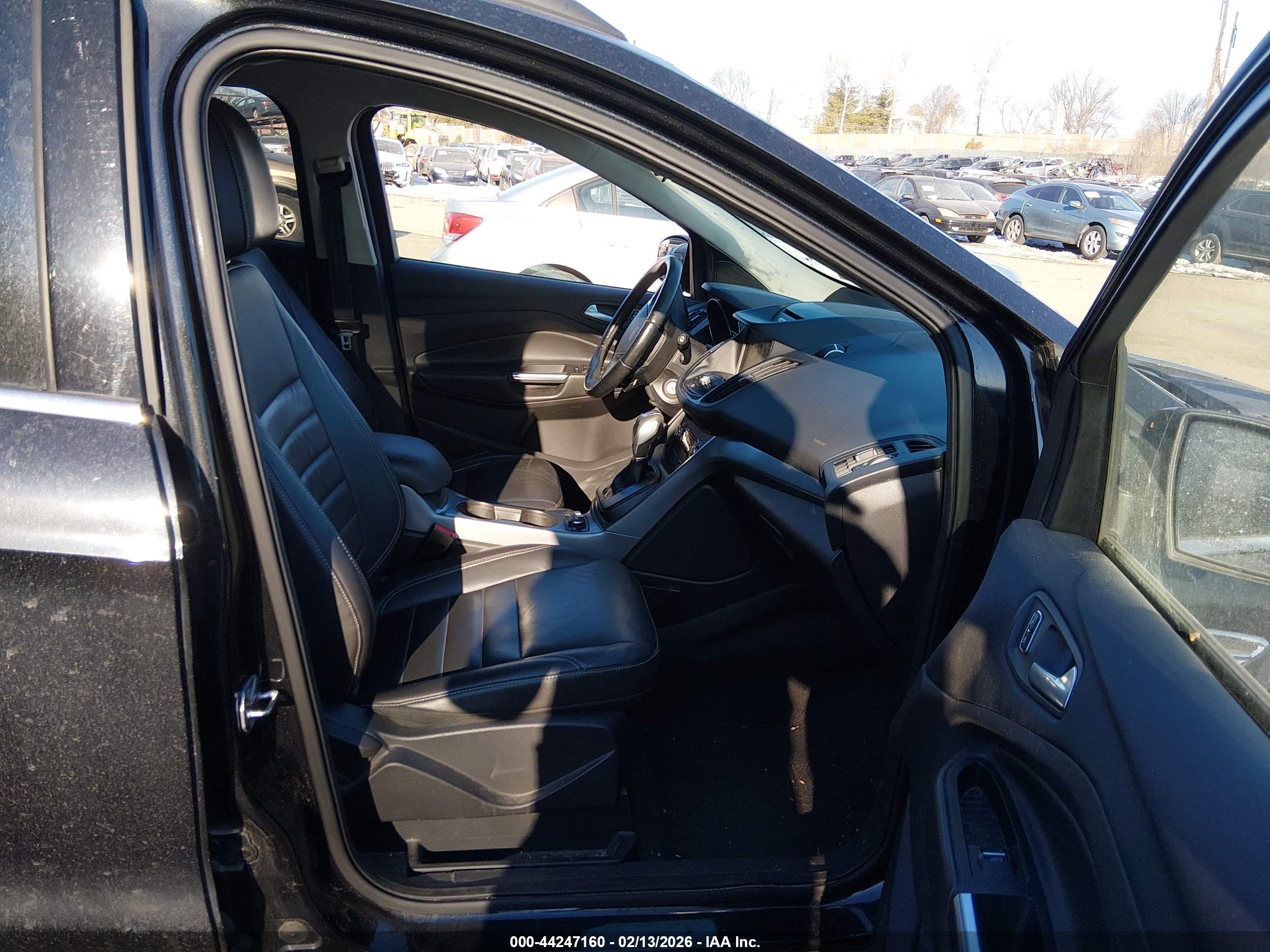 FORD ESCAPE image 5