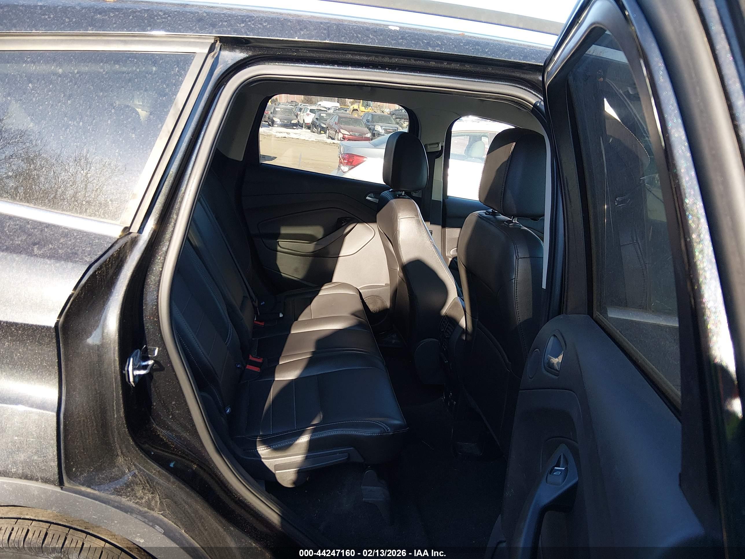 FORD ESCAPE image 8