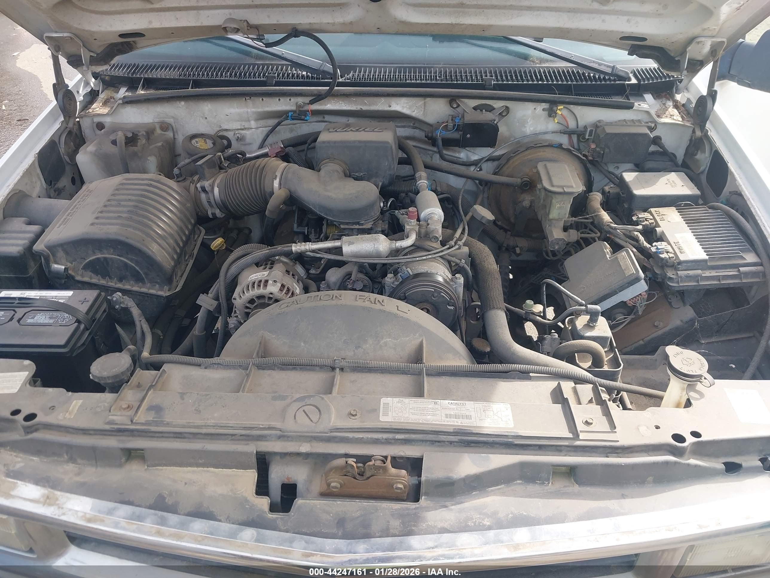 CHEVROLET C1500 image 10
