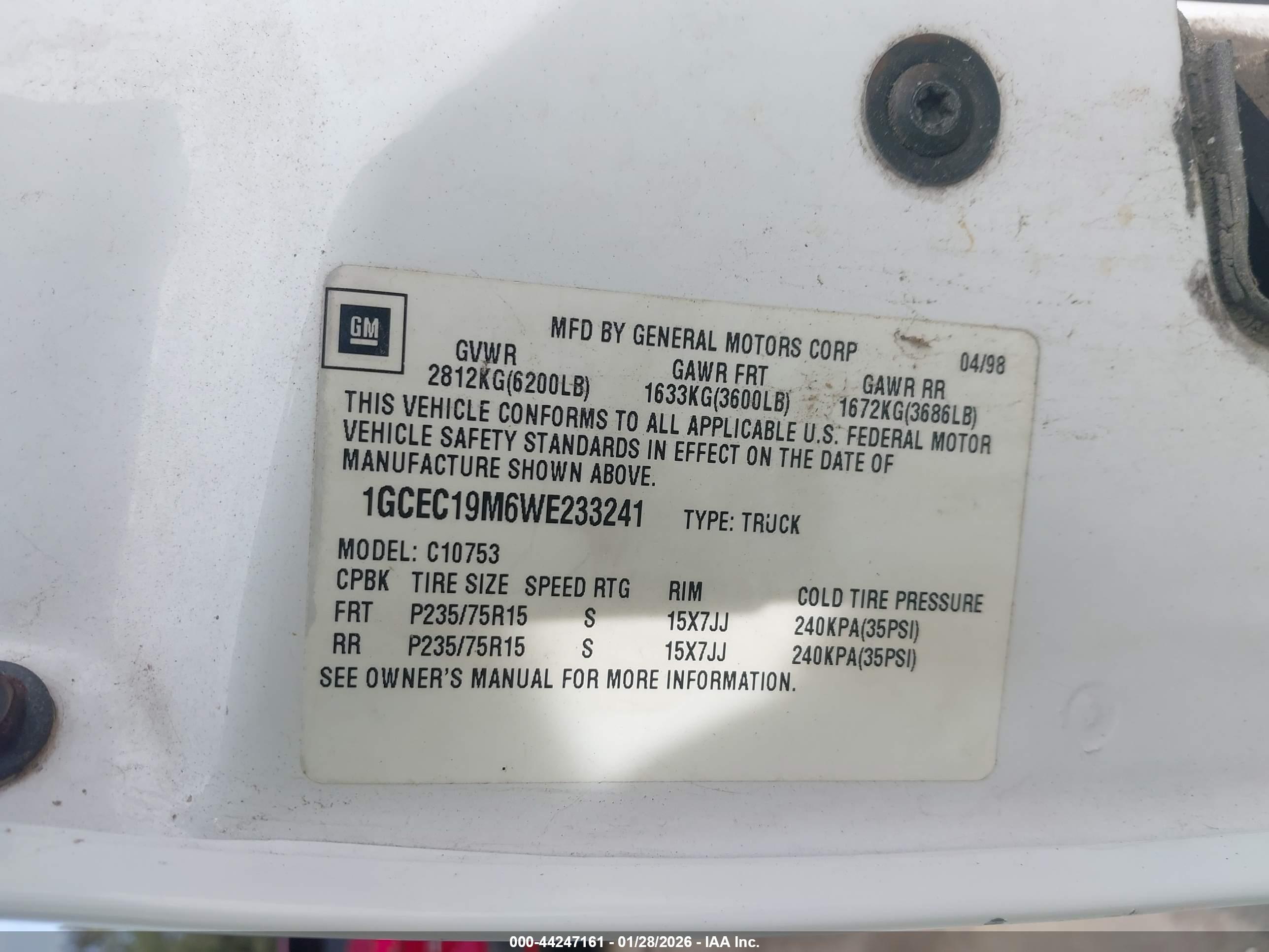 CHEVROLET C1500 image 9
