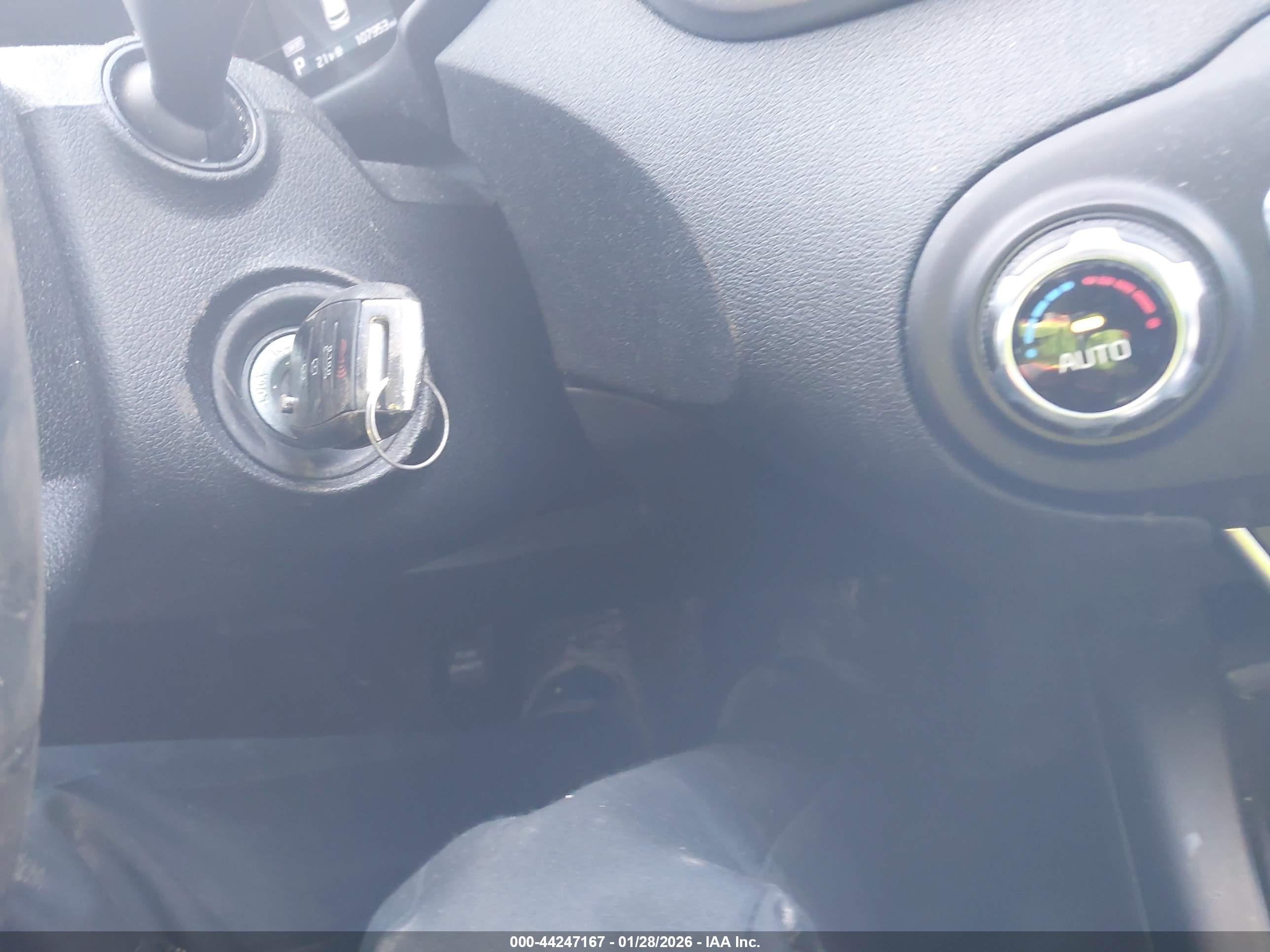 KIA SORENTO image 11