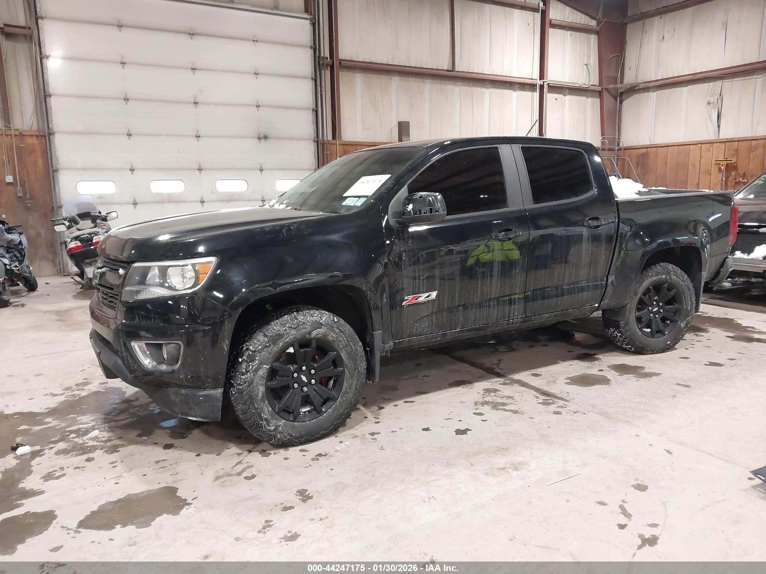 CHEVROLET COLORADO image 2