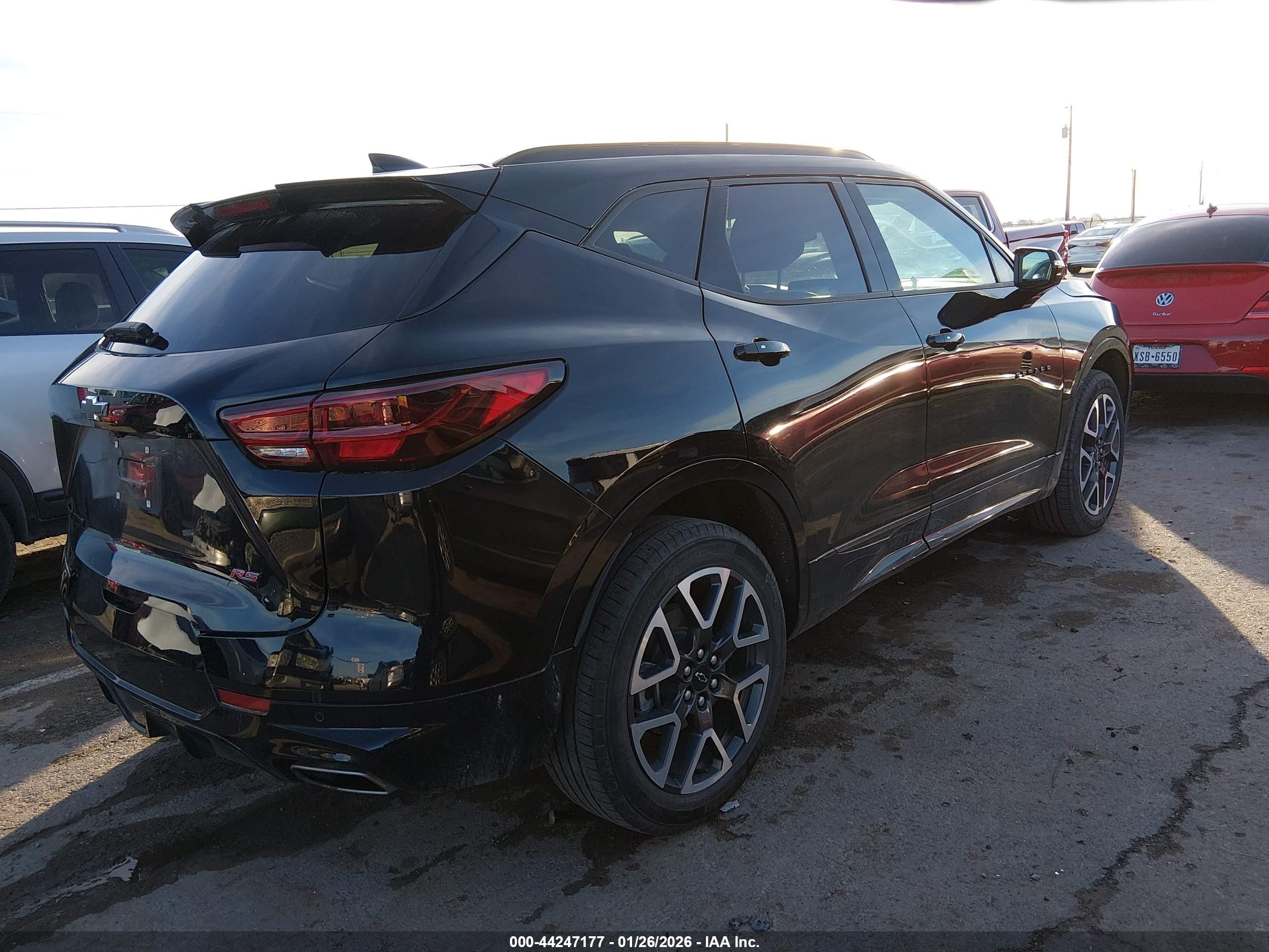 CHEVROLET BLAZER image 4