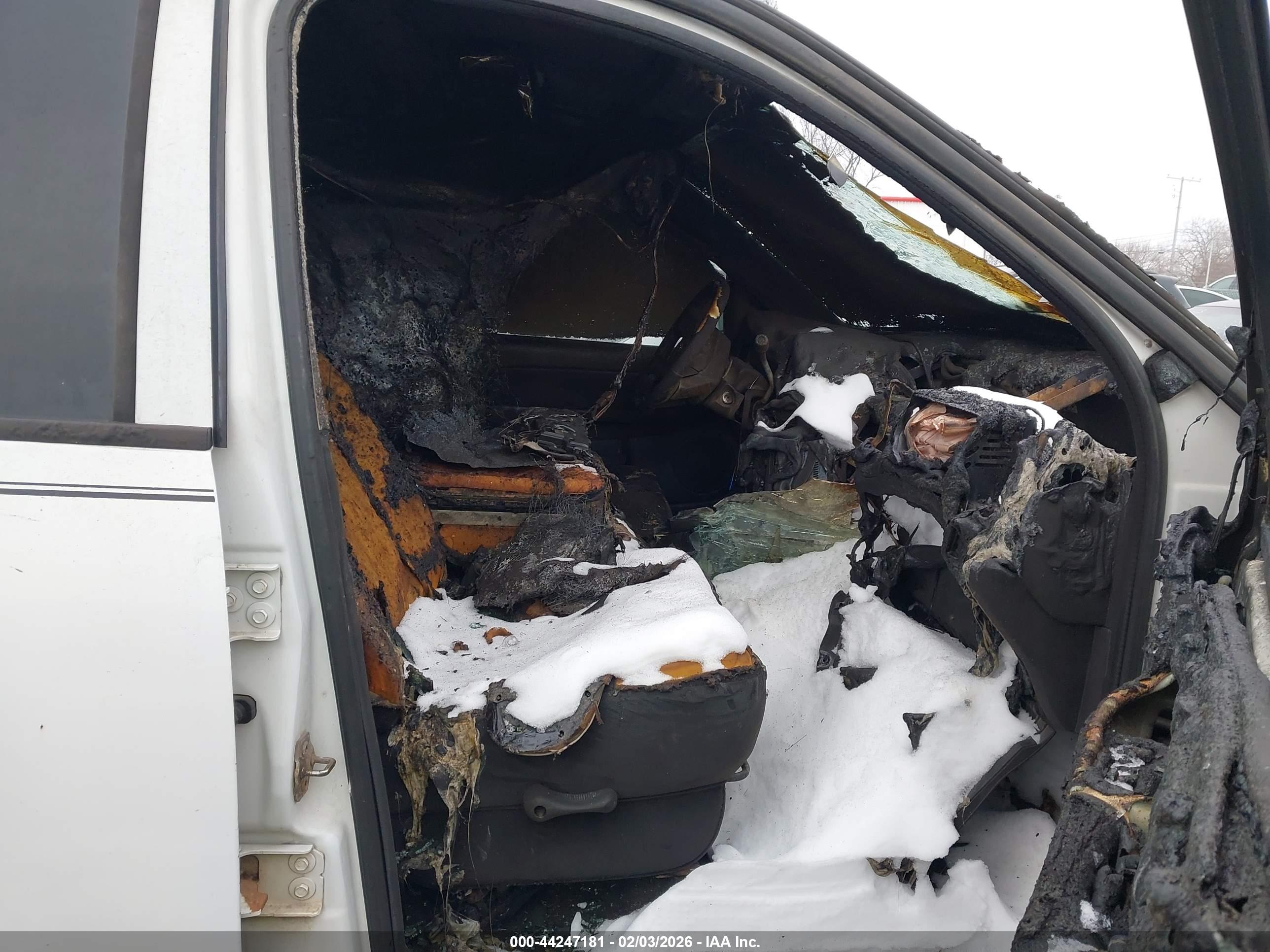 DODGE RAM image 5
