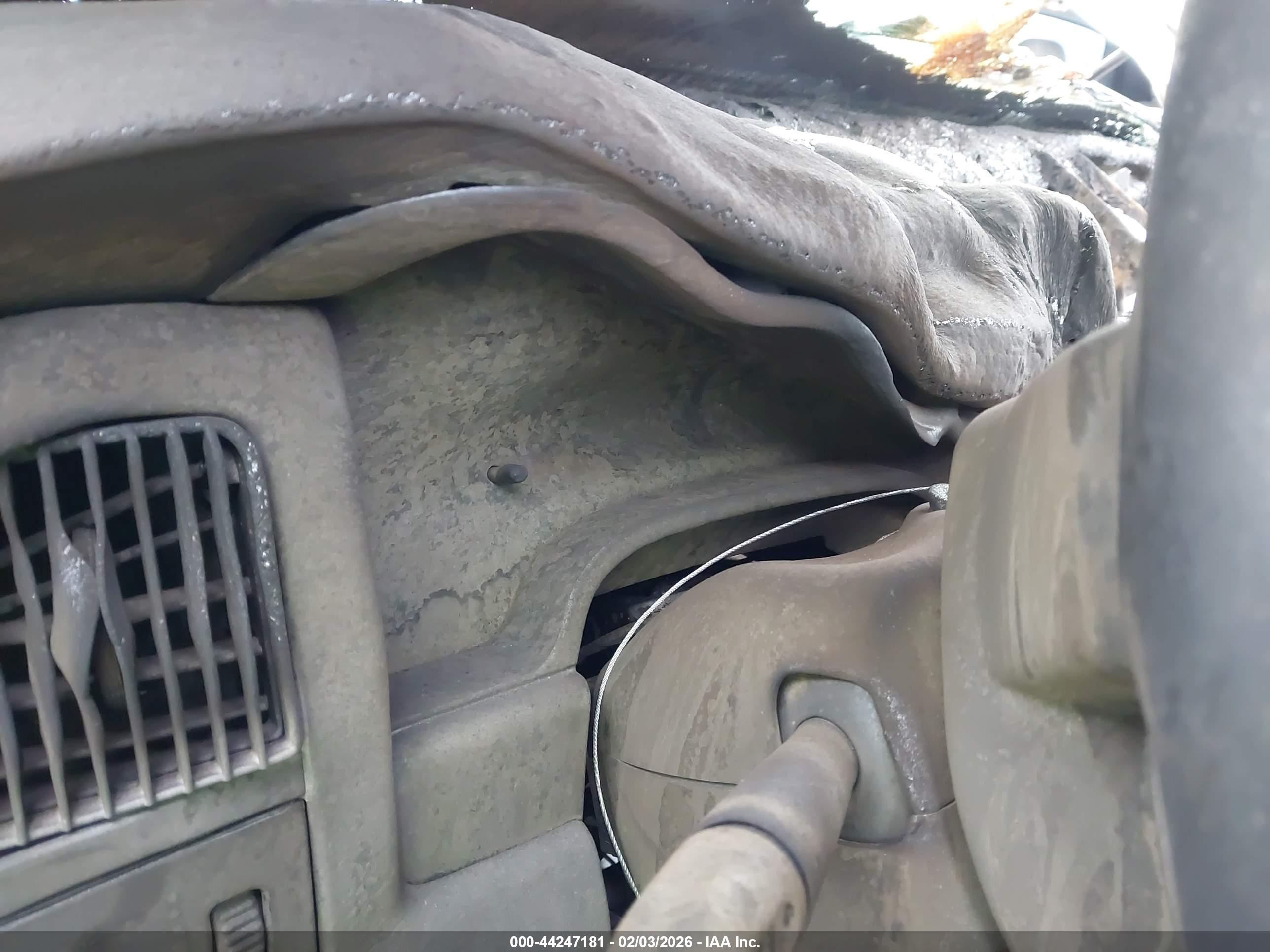 DODGE RAM image 7