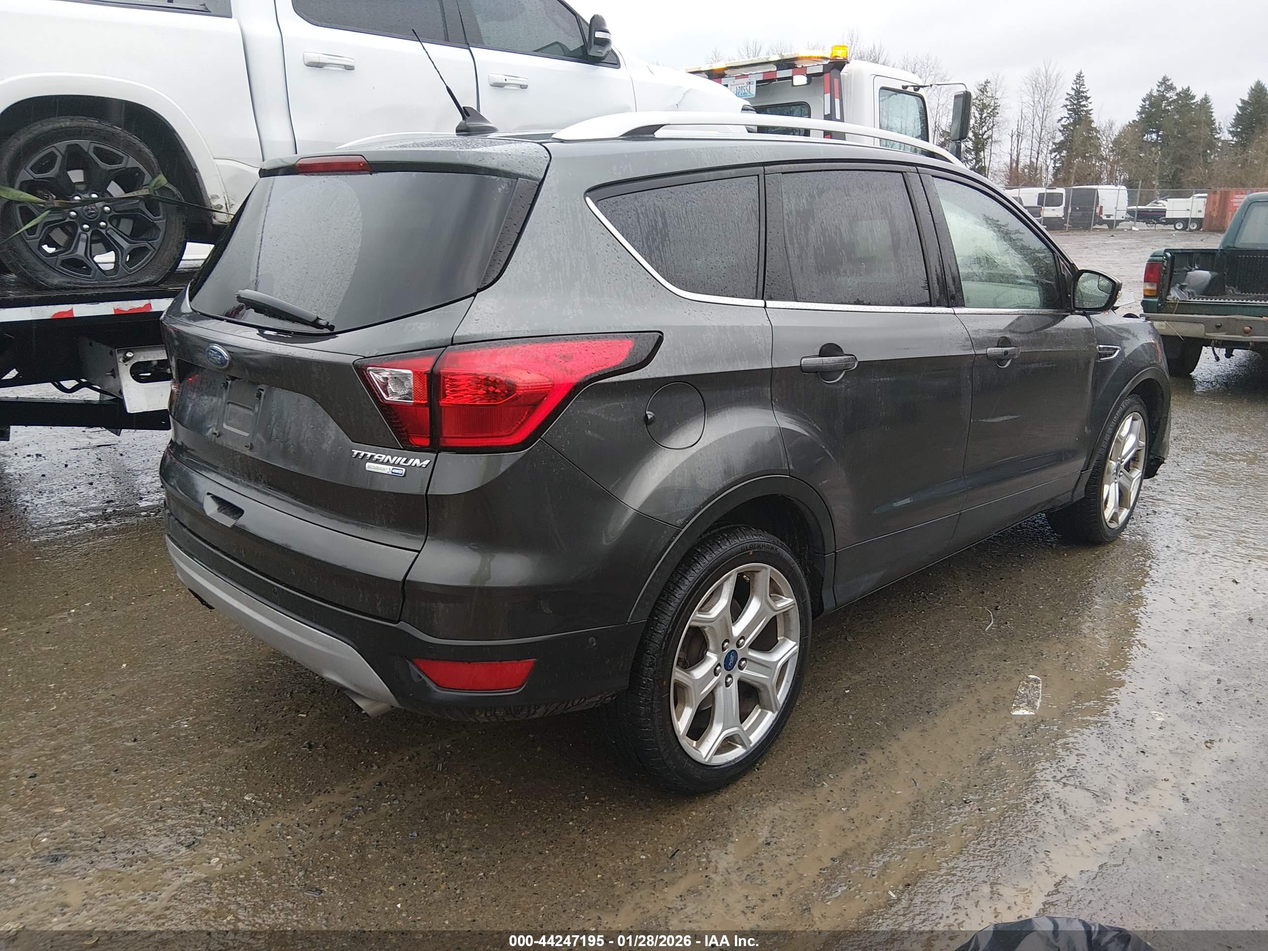 FORD ESCAPE image 4