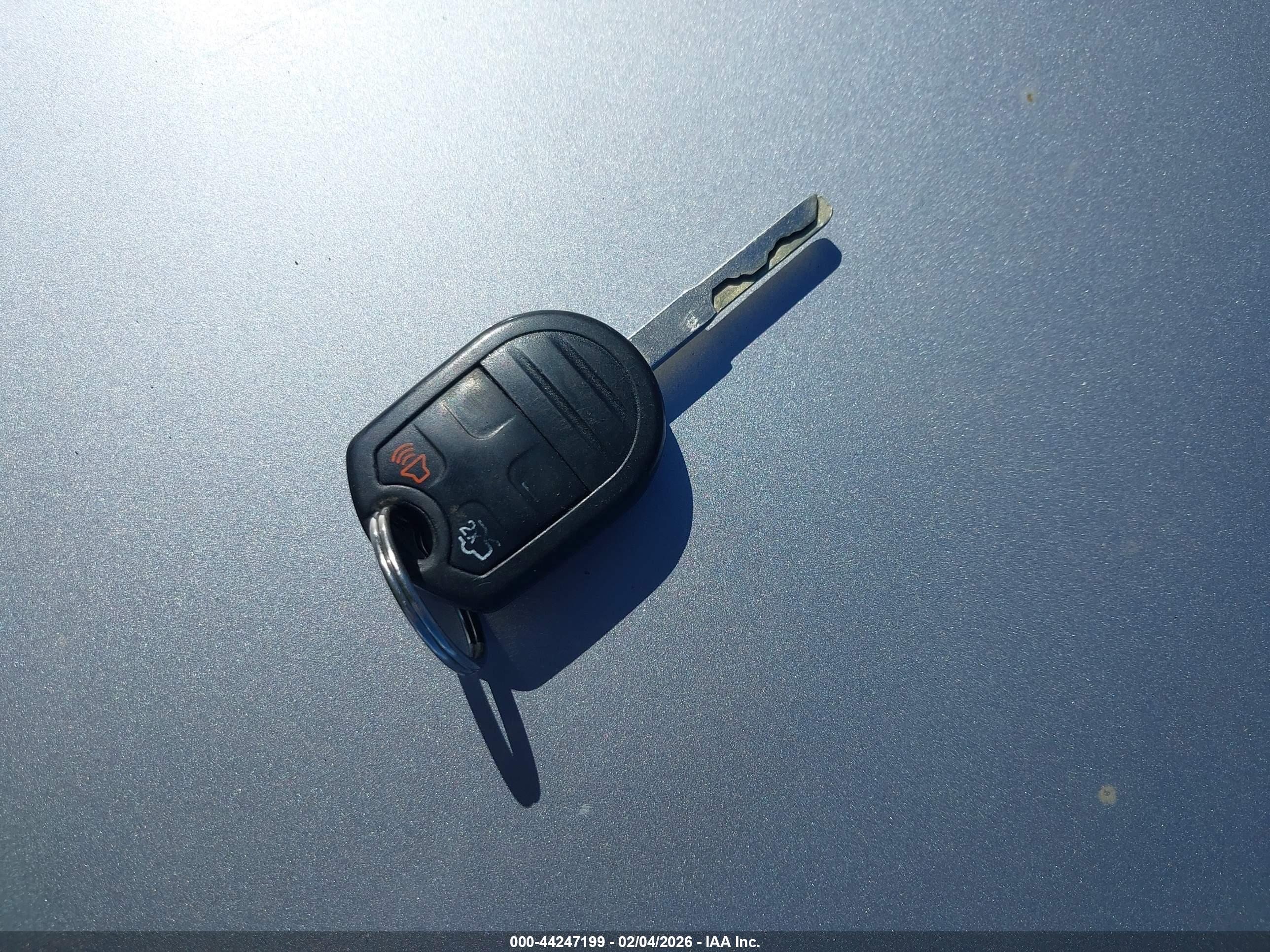 FORD FIESTA image 11
