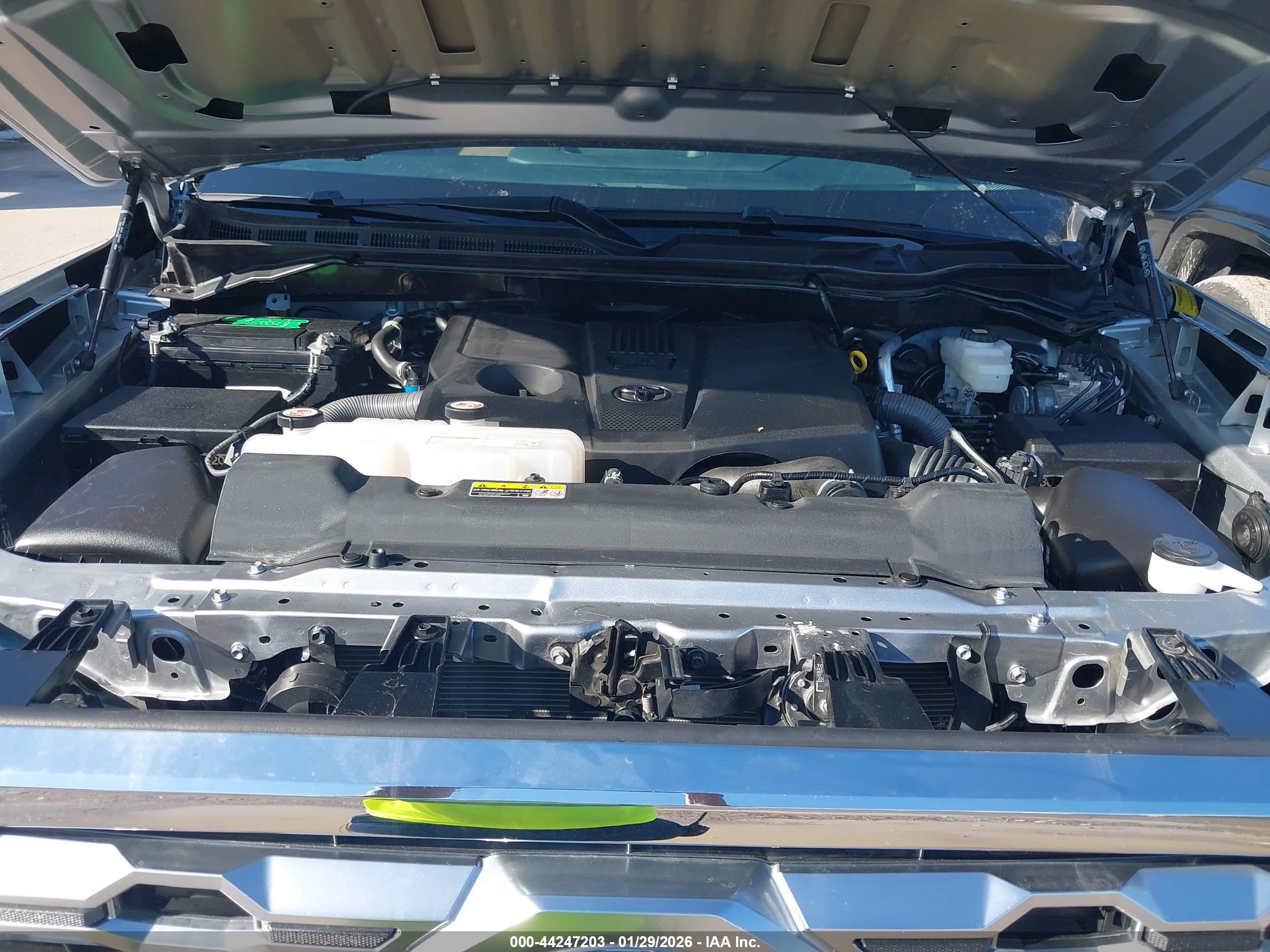 TOYOTA TUNDRA image 10