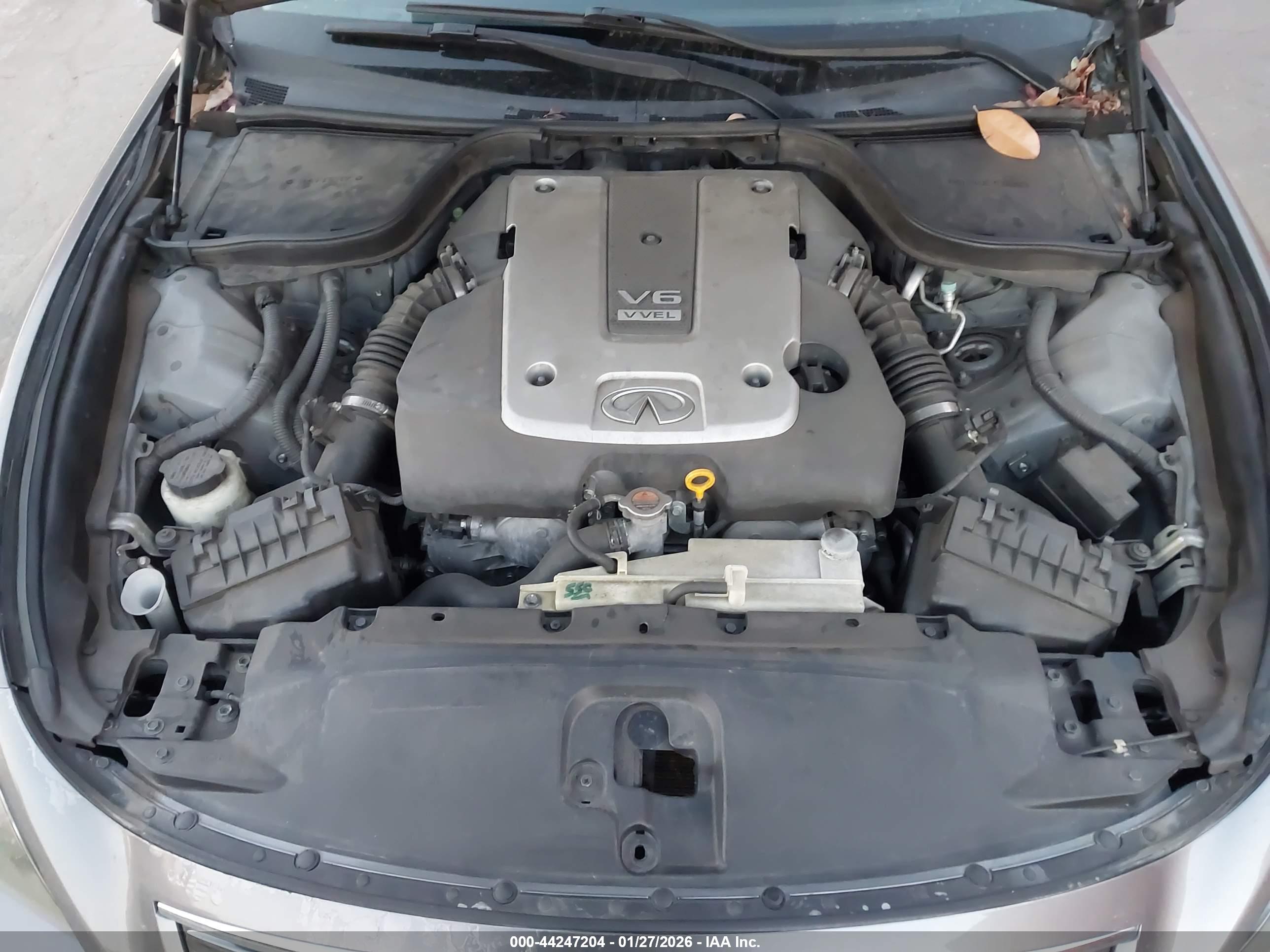 INFINITI Q60 image 10