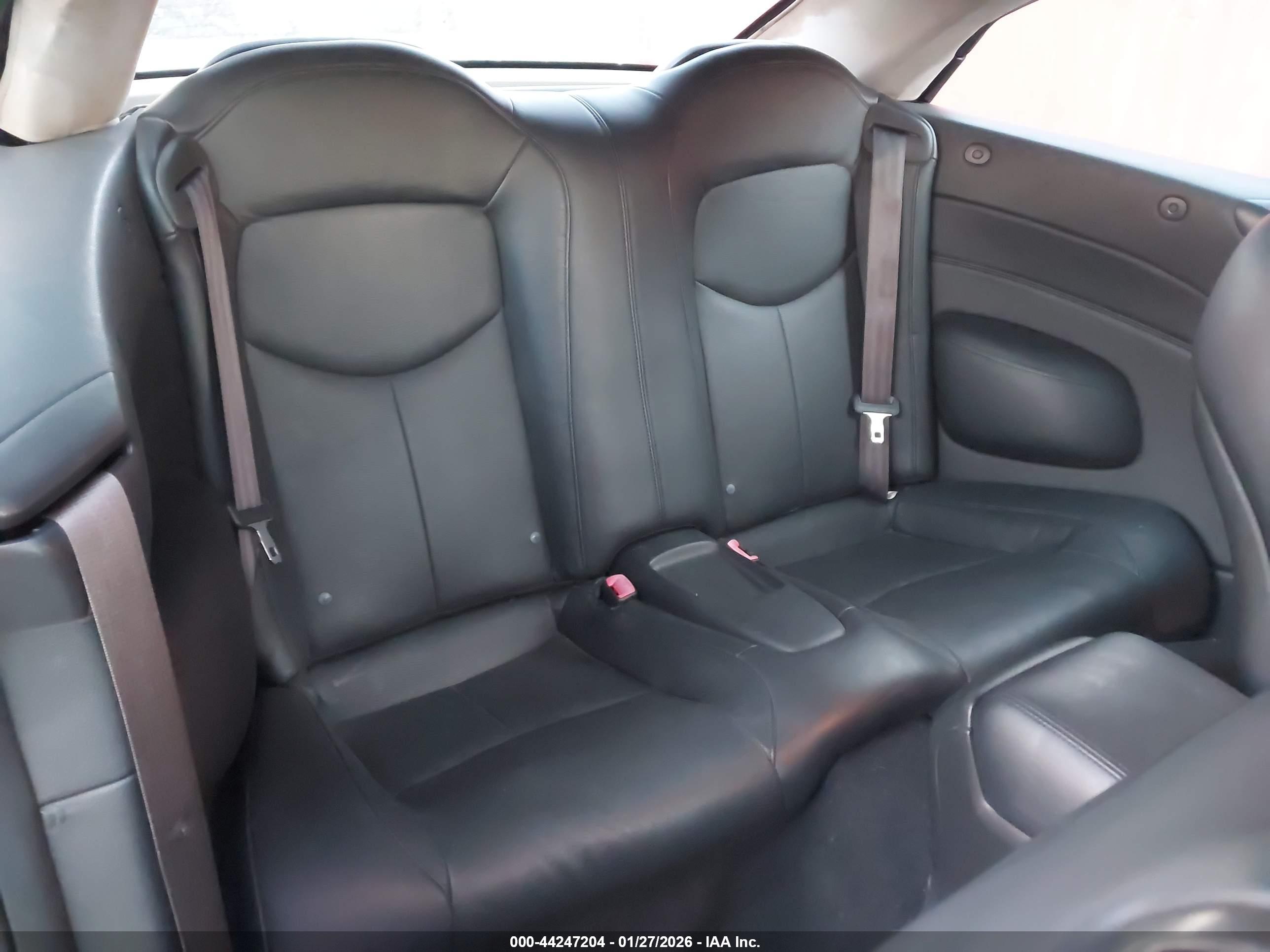 INFINITI Q60 image 8