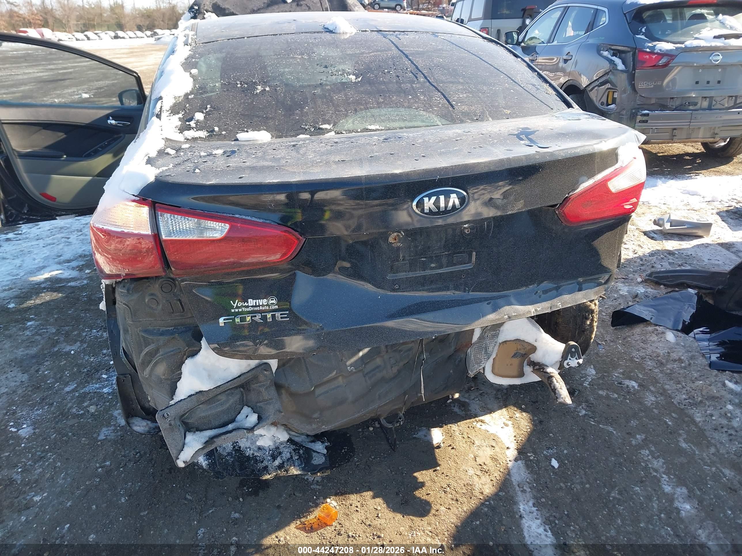 KIA FORTE image 6