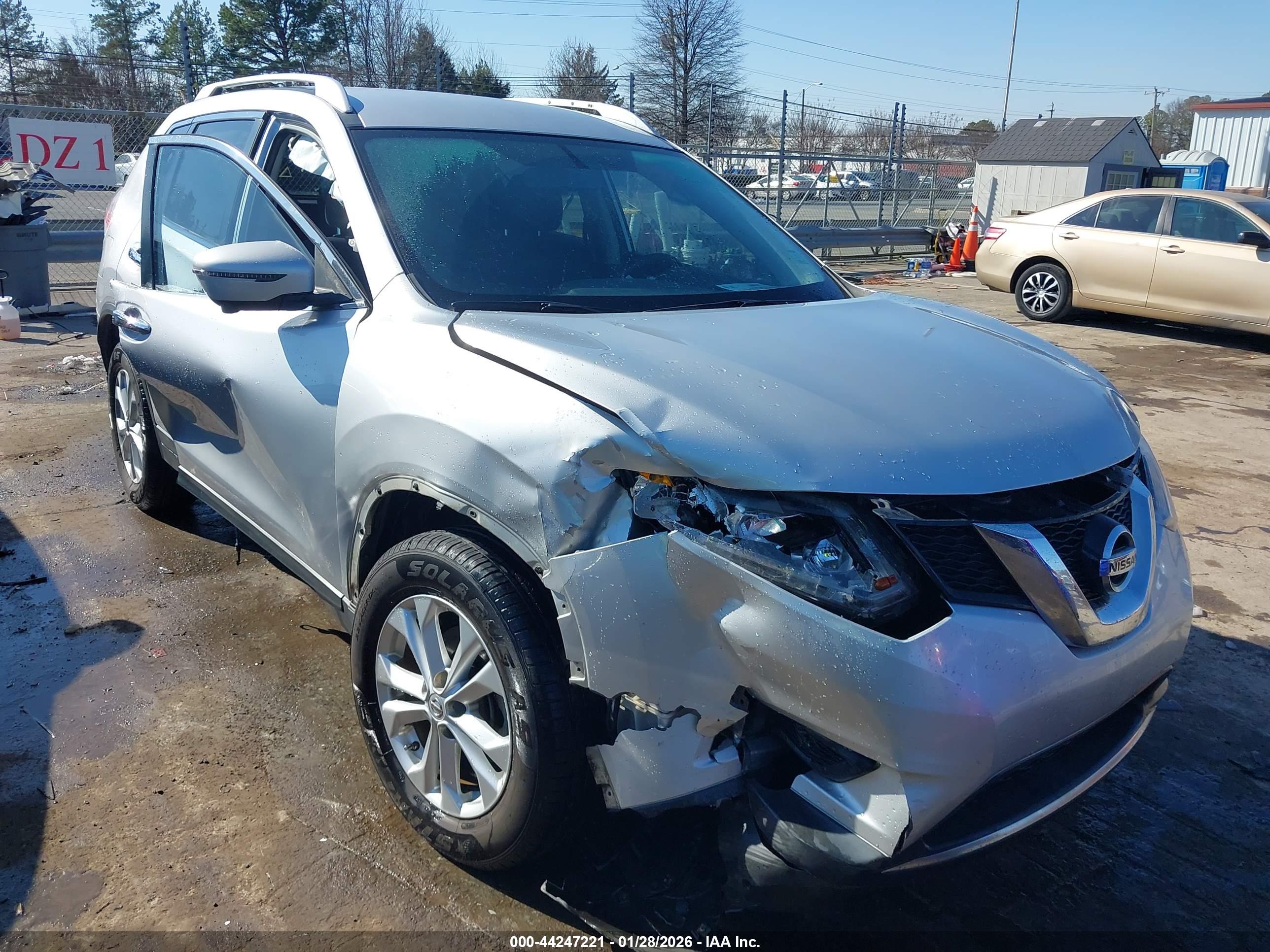 NISSAN ROGUE image 6