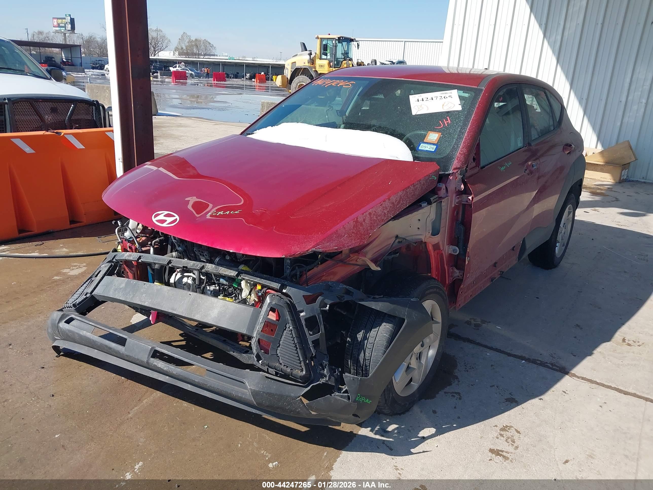 HYUNDAI KONA image 2
