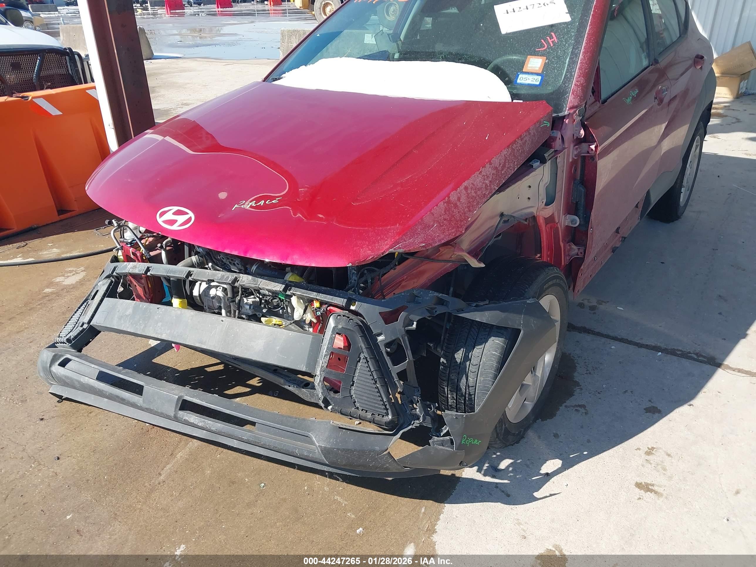 HYUNDAI KONA image 6