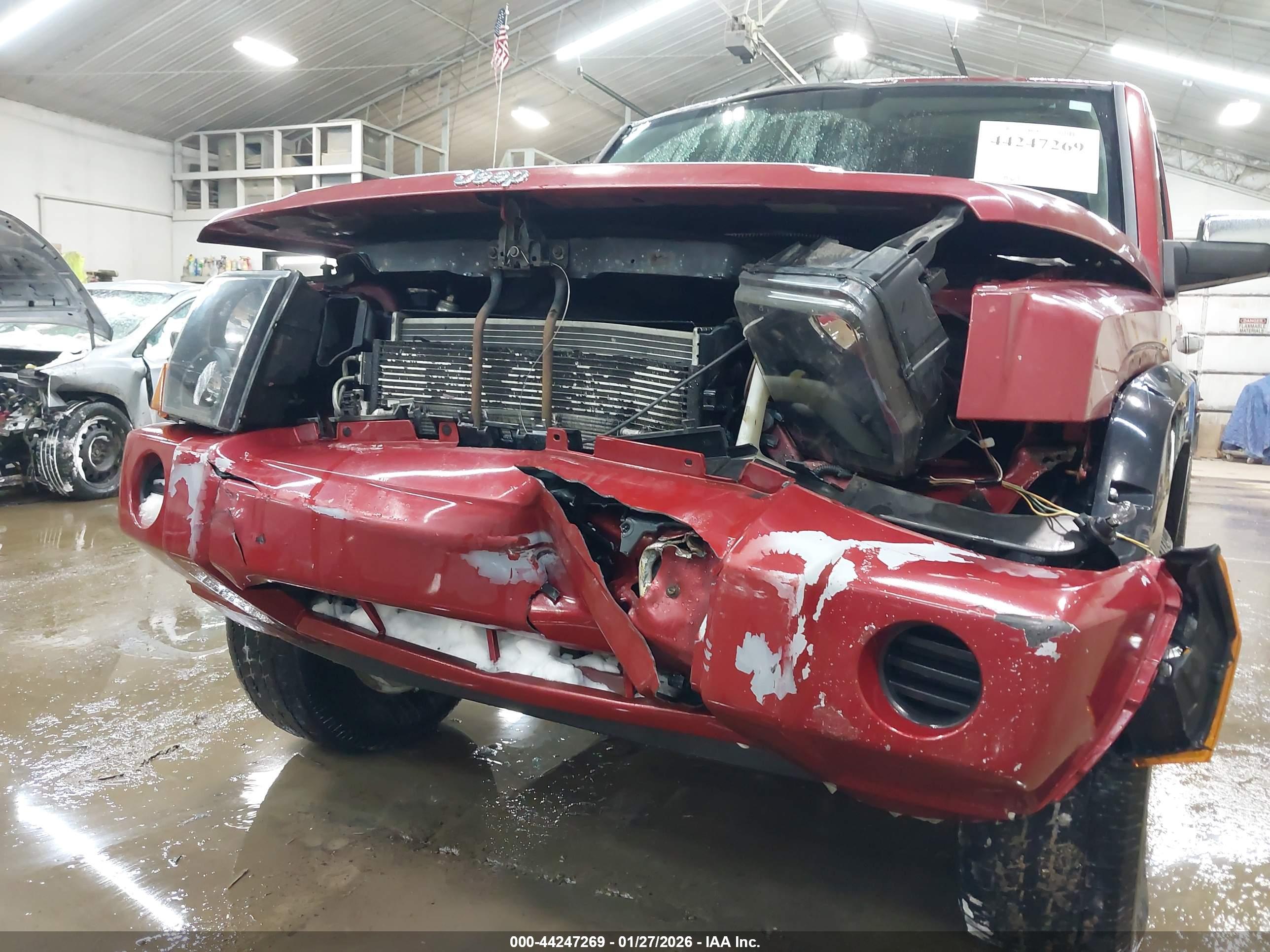 JEEP COMMANDER image 6