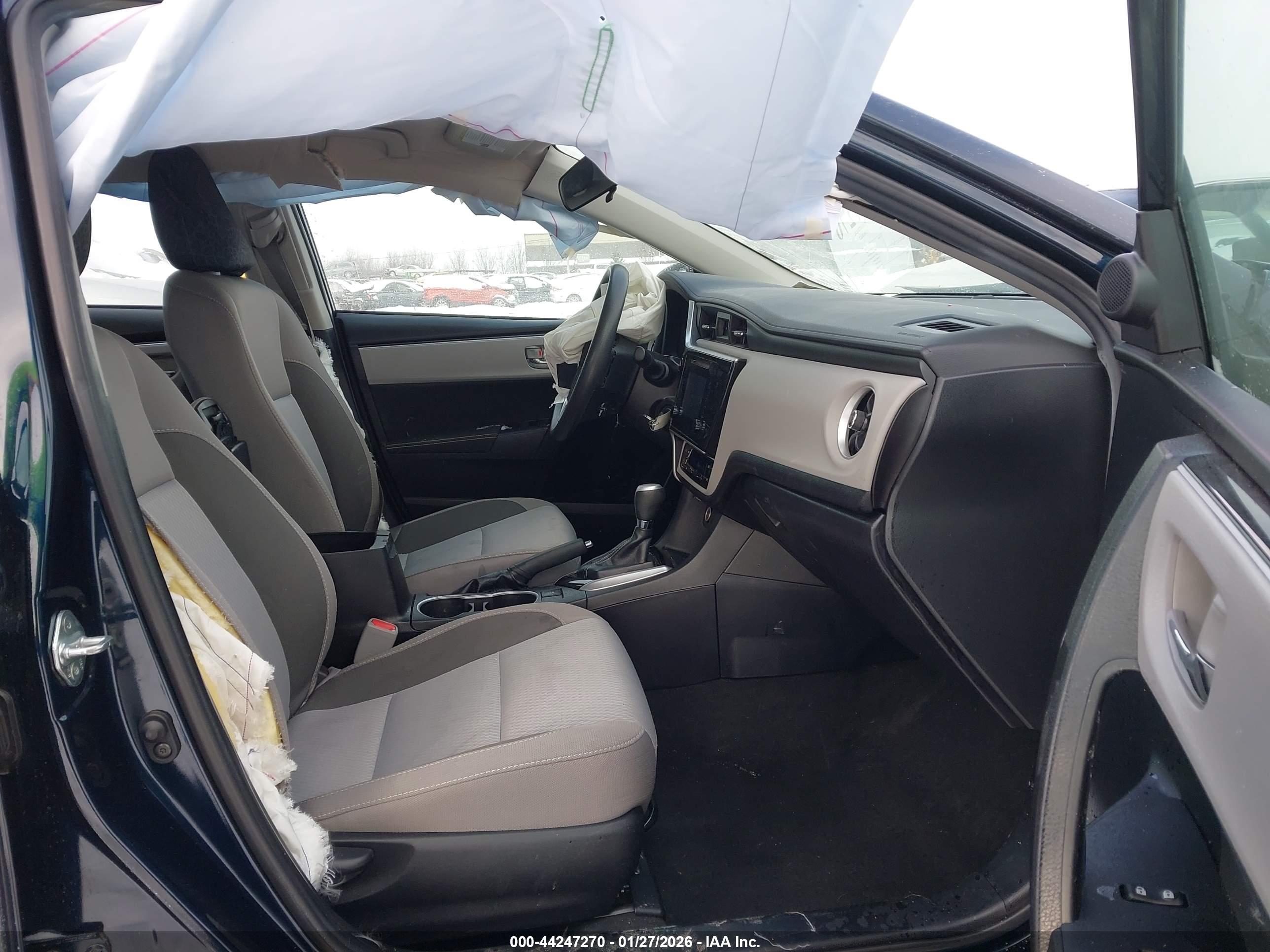 TOYOTA COROLLA image 5