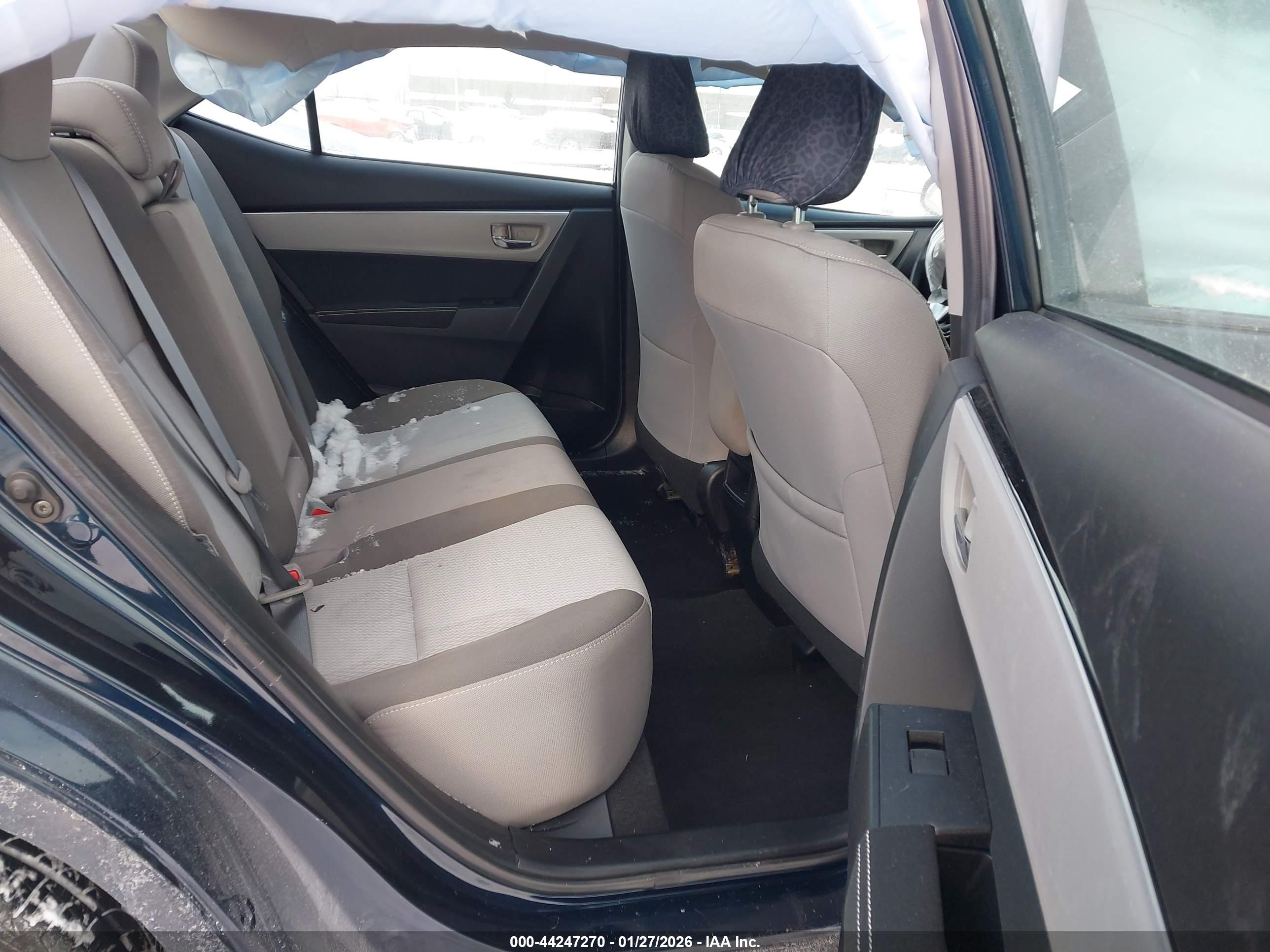 TOYOTA COROLLA image 8