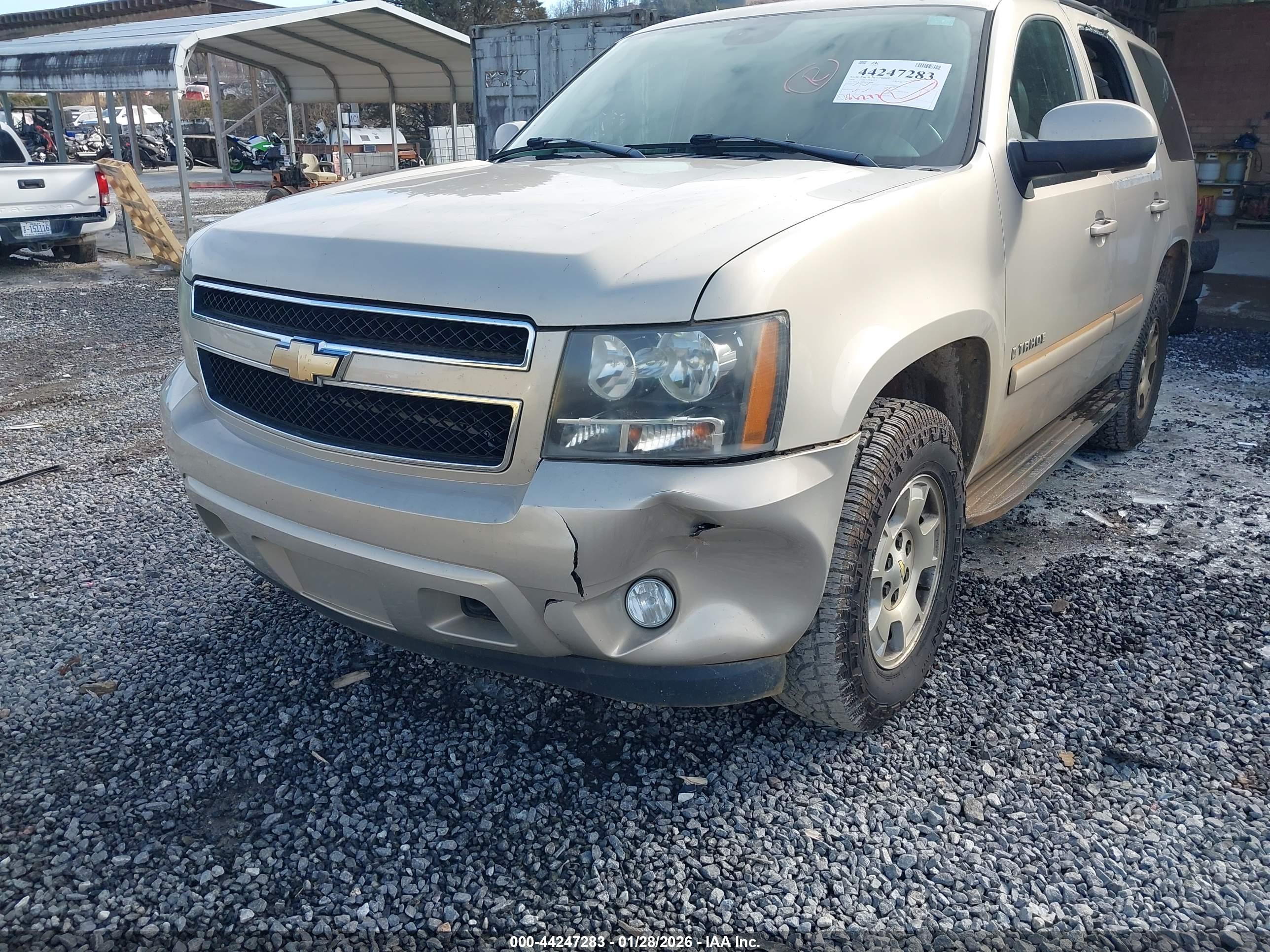 CHEVROLET TAHOE image 6